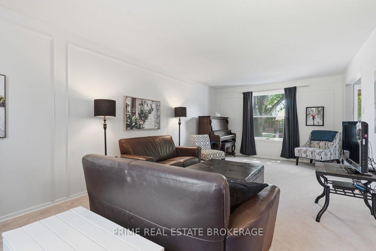 Photo 8 of 686 Barclay Road, London, South M — HOMEH