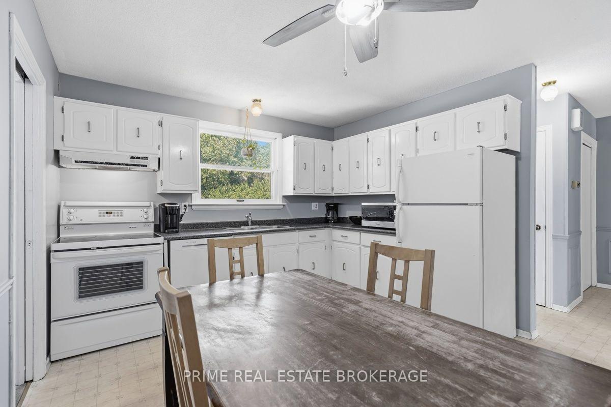 Photo 9 of 686 Barclay Road, London, South M — HOMEH