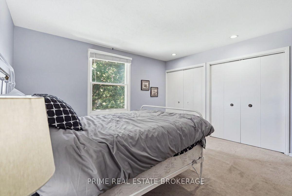 Photo 26 of 686 Barclay Road, London, South M — HOMEH