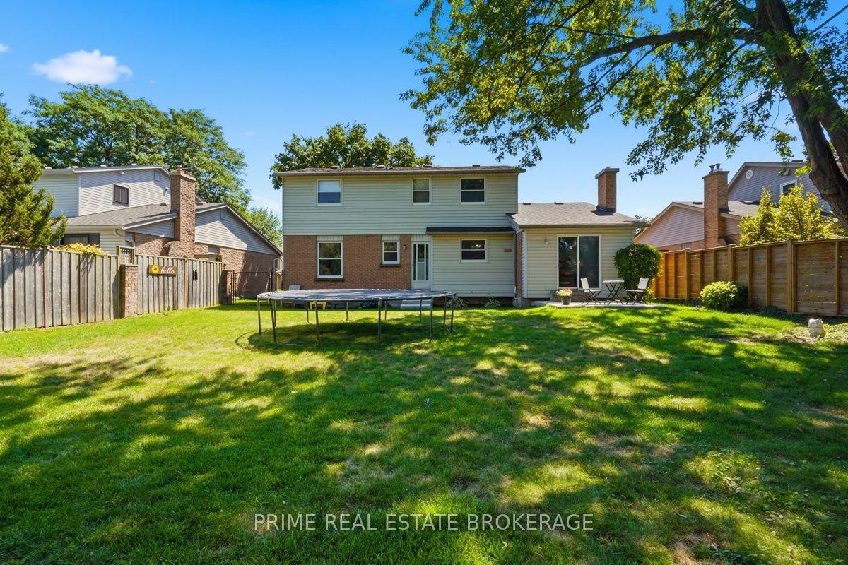 Photo 41 of 686 Barclay Road, London, South M — HOMEH