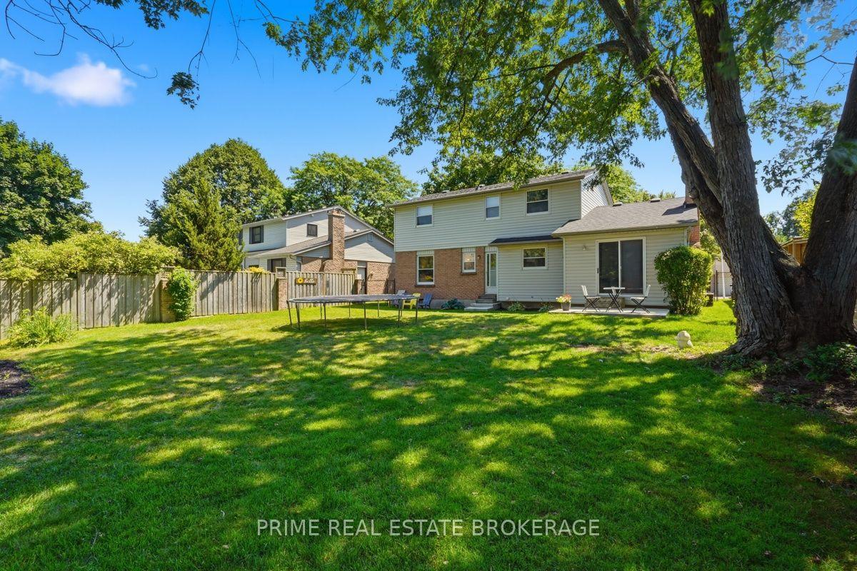 Photo 42 of 686 Barclay Road, London, South M — HOMEH