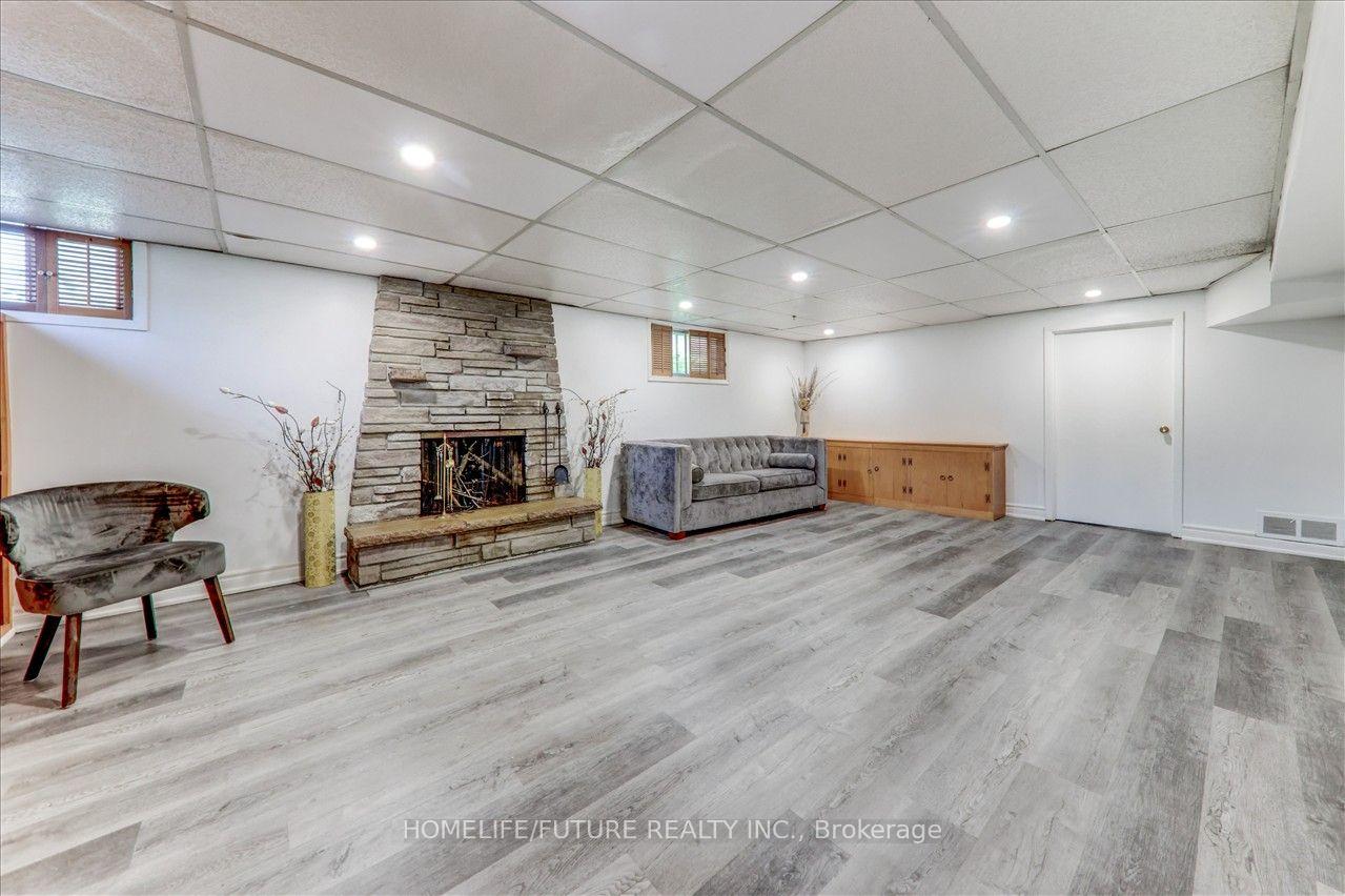 Photo 5 of Unit BSMT, 53 Dennett Drive, Scarborough, Agincourt South-Malvern West — HOMEH