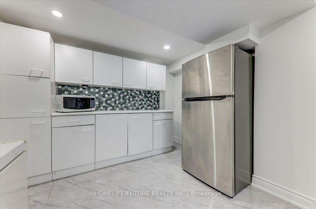 Photo 10 of Unit BSMT, 53 Dennett Drive, Scarborough, Agincourt South-Malvern West — HOMEH