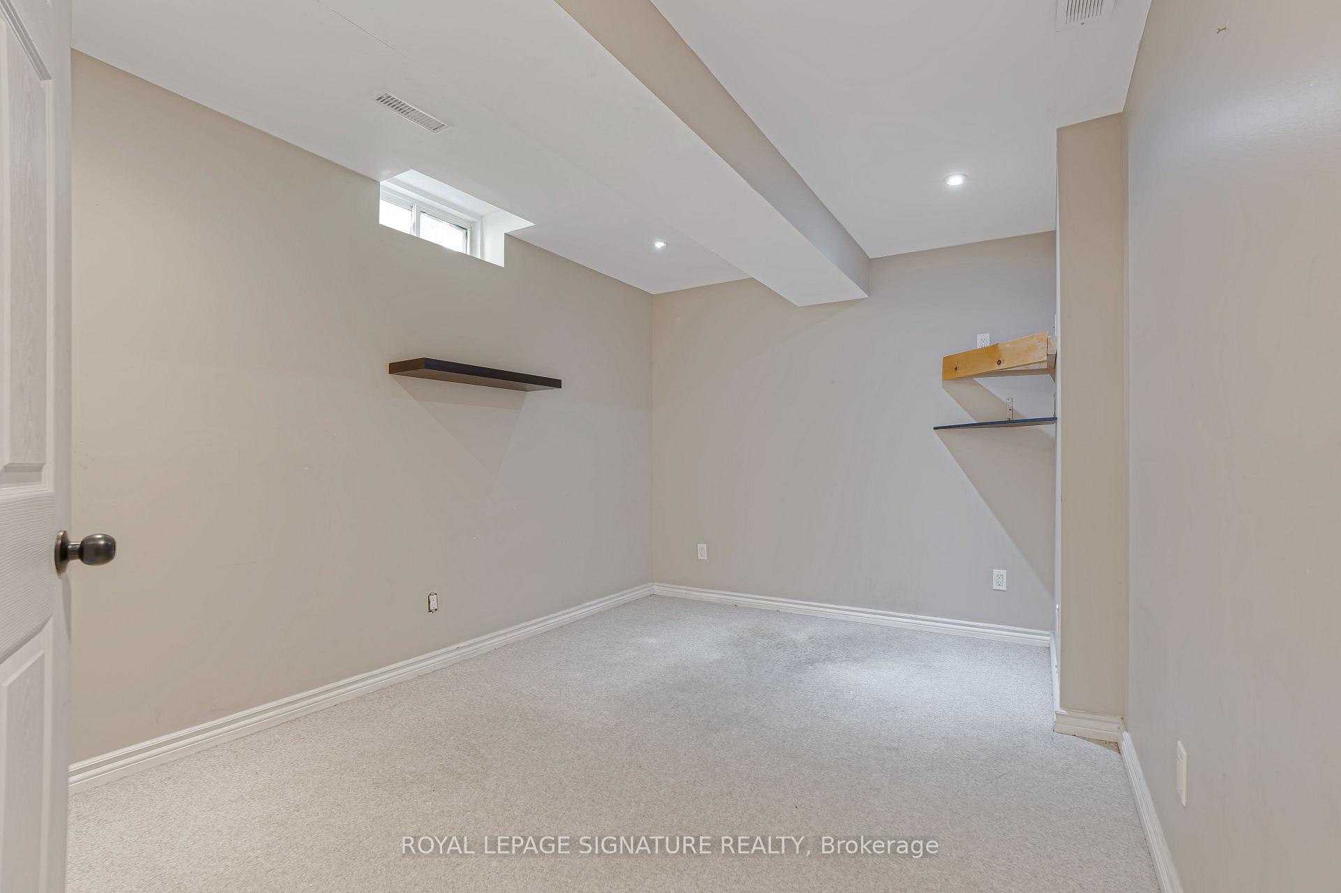 Photo 26 of 94 Niagara Drive, Oshawa, Samac — HOMEH