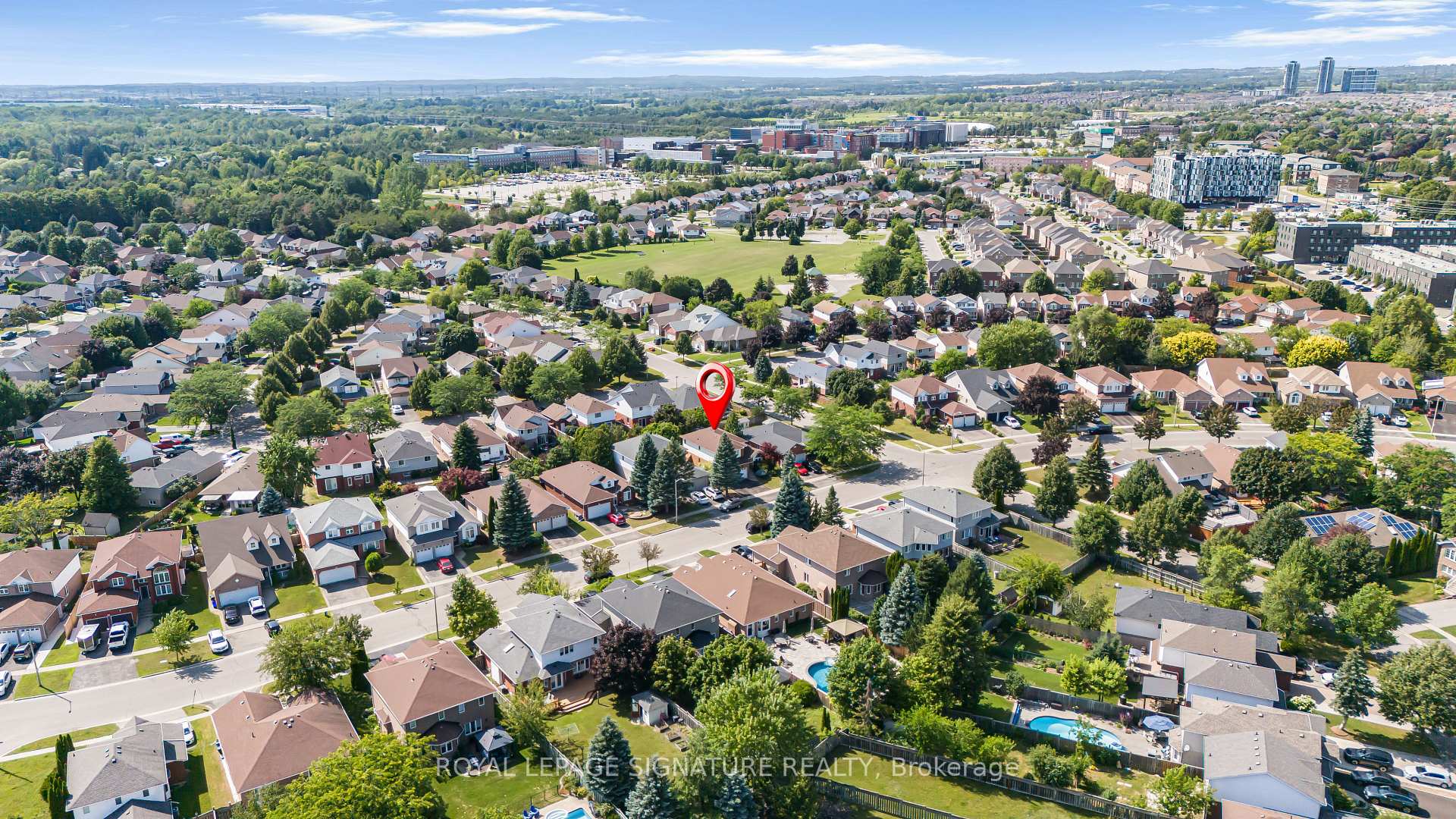 Photo 32 of 94 Niagara Drive, Oshawa, Samac — HOMEH