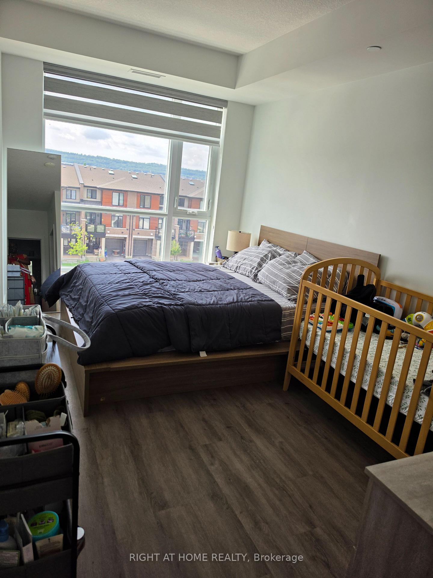 Photo 5 of Unit 405, 600 North Service Road, Hamilton, Lakeshore — HOMEH