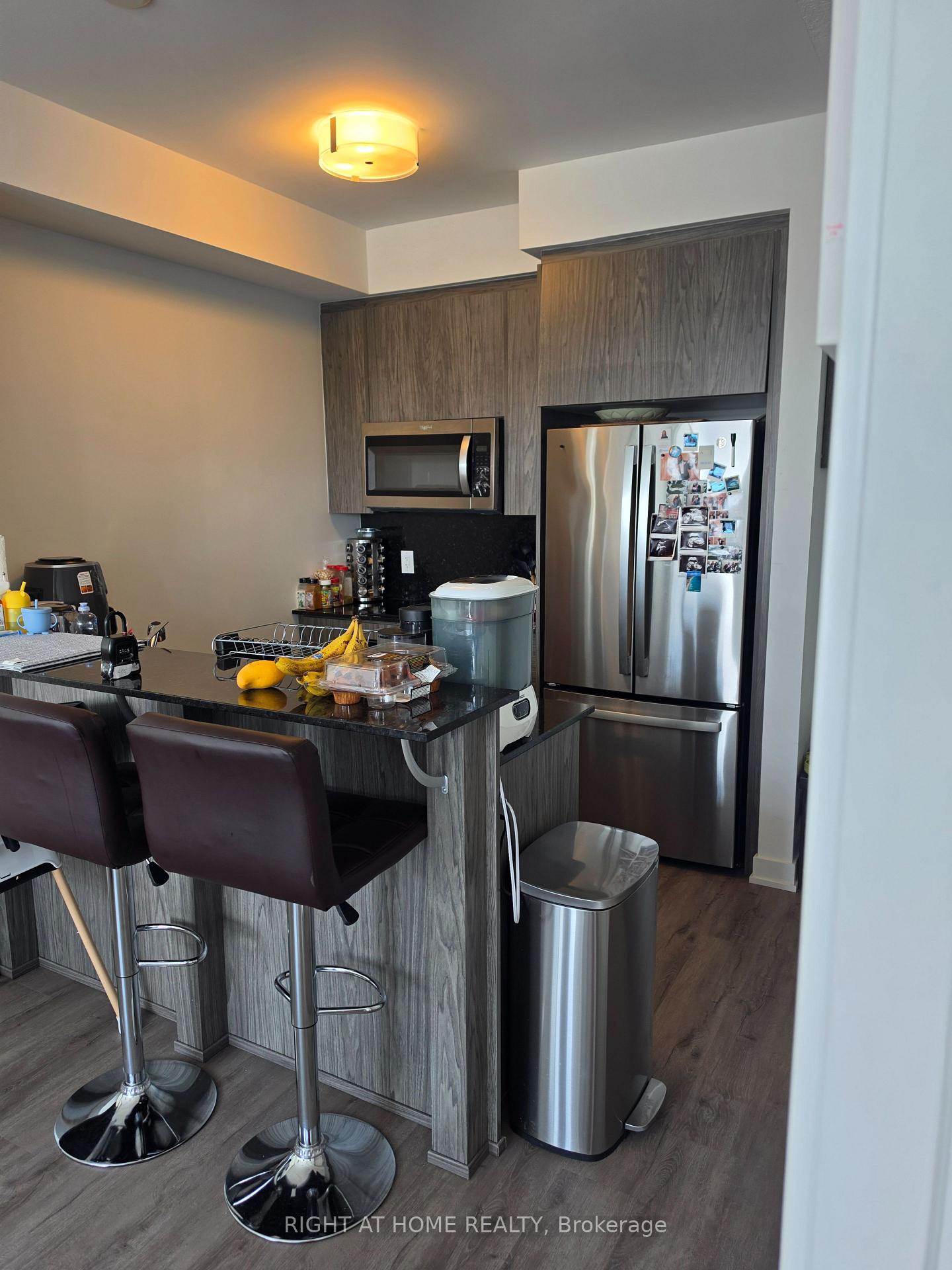 Photo 10 of Unit 405, 600 North Service Road, Hamilton, Lakeshore — HOMEH