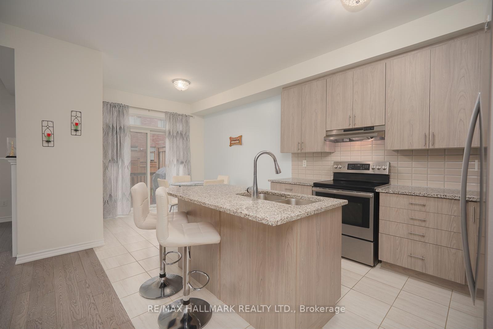 Photo 20 of 4 Hickling Lane, Ajax, Northwest Ajax — HOMEH