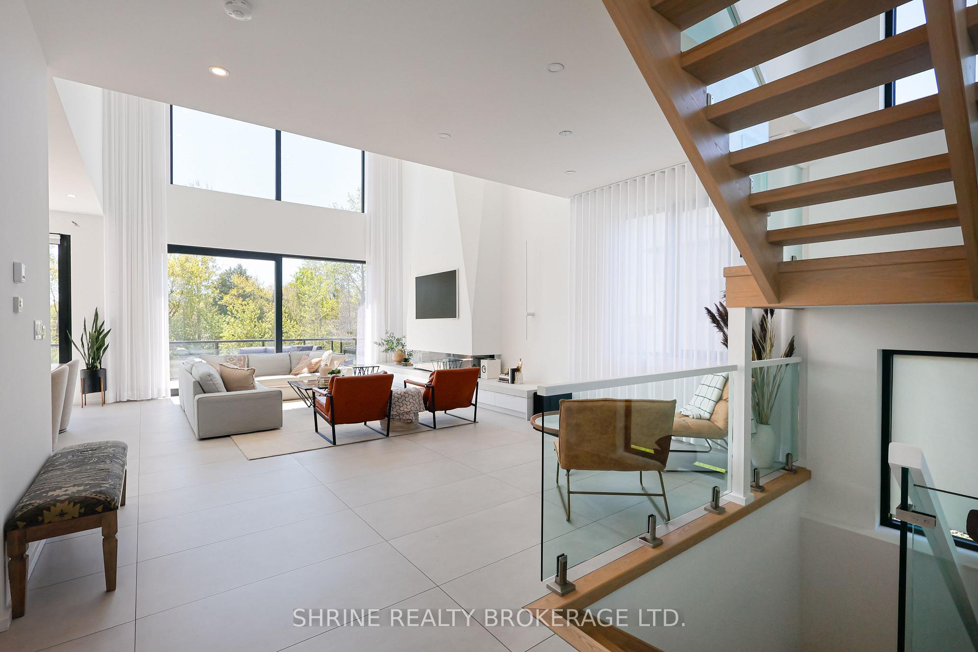 Photo 4 of 228 Edgewater Boulevard, Middlesex Centre, Kilworth — HOMEH