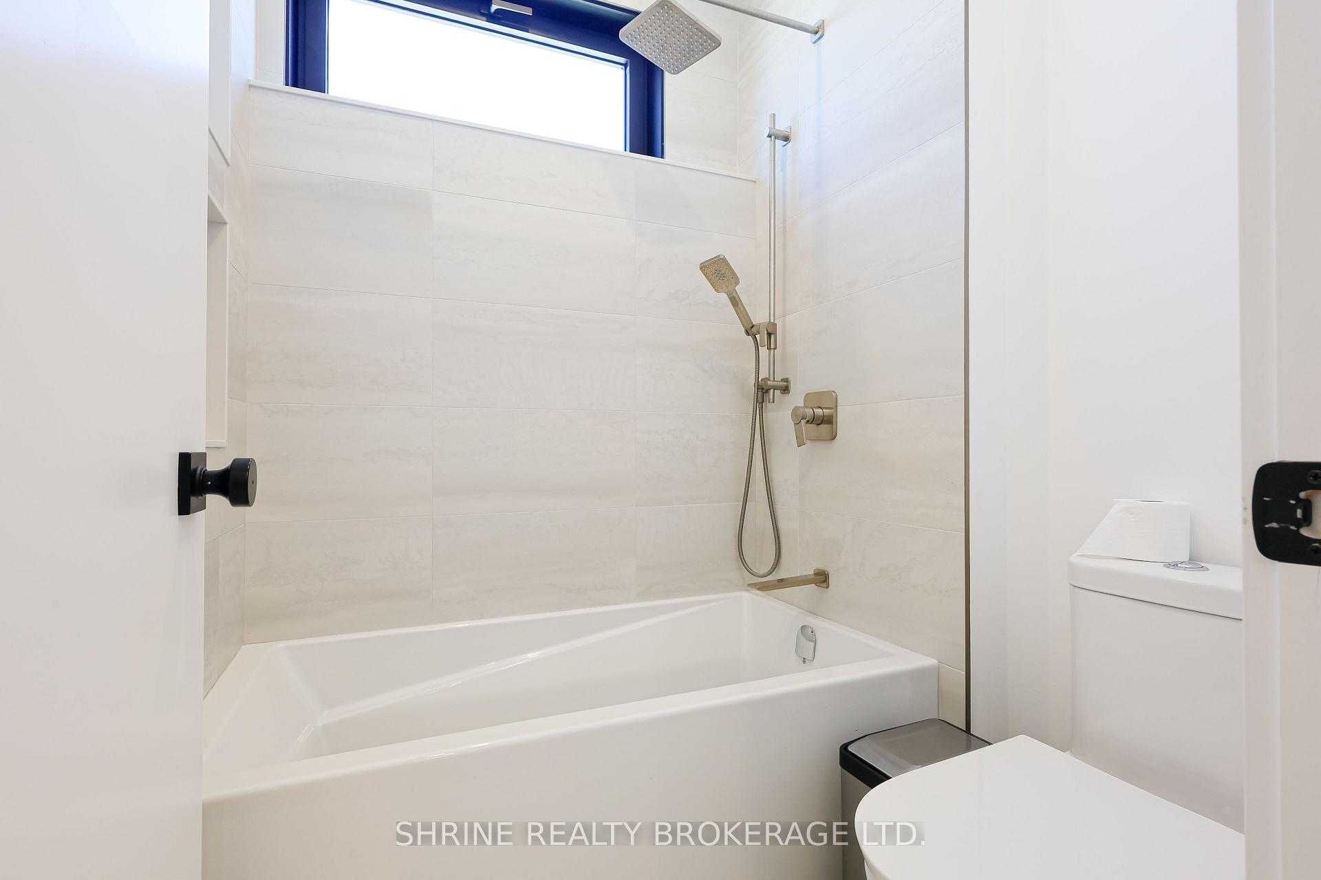Photo 33 of 228 Edgewater Boulevard, Middlesex Centre, Kilworth — HOMEH