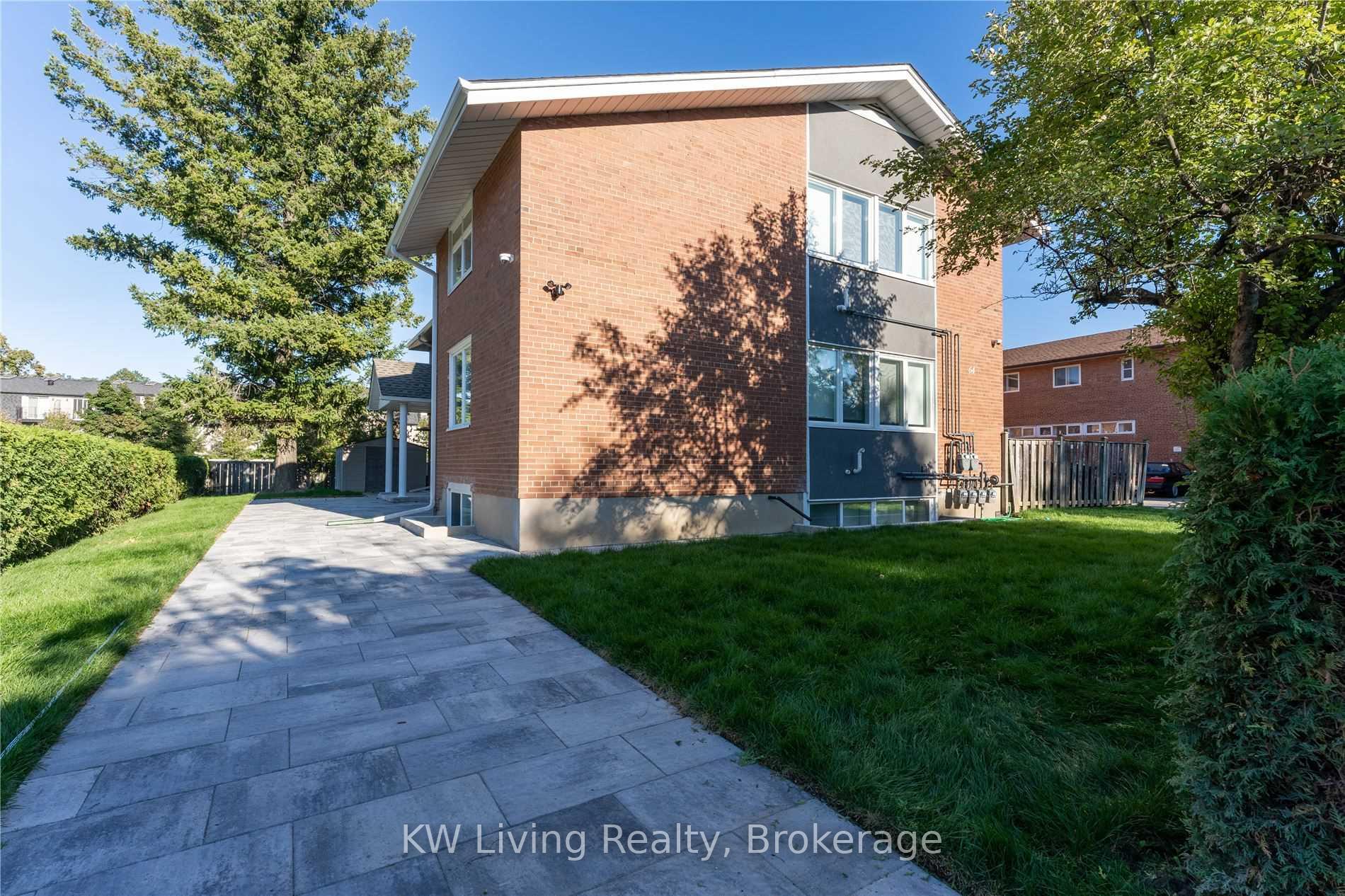 Photo 11 of Unit 4, 64 Overton Crescent, North York, Banbury-Don Mills — HOMEH