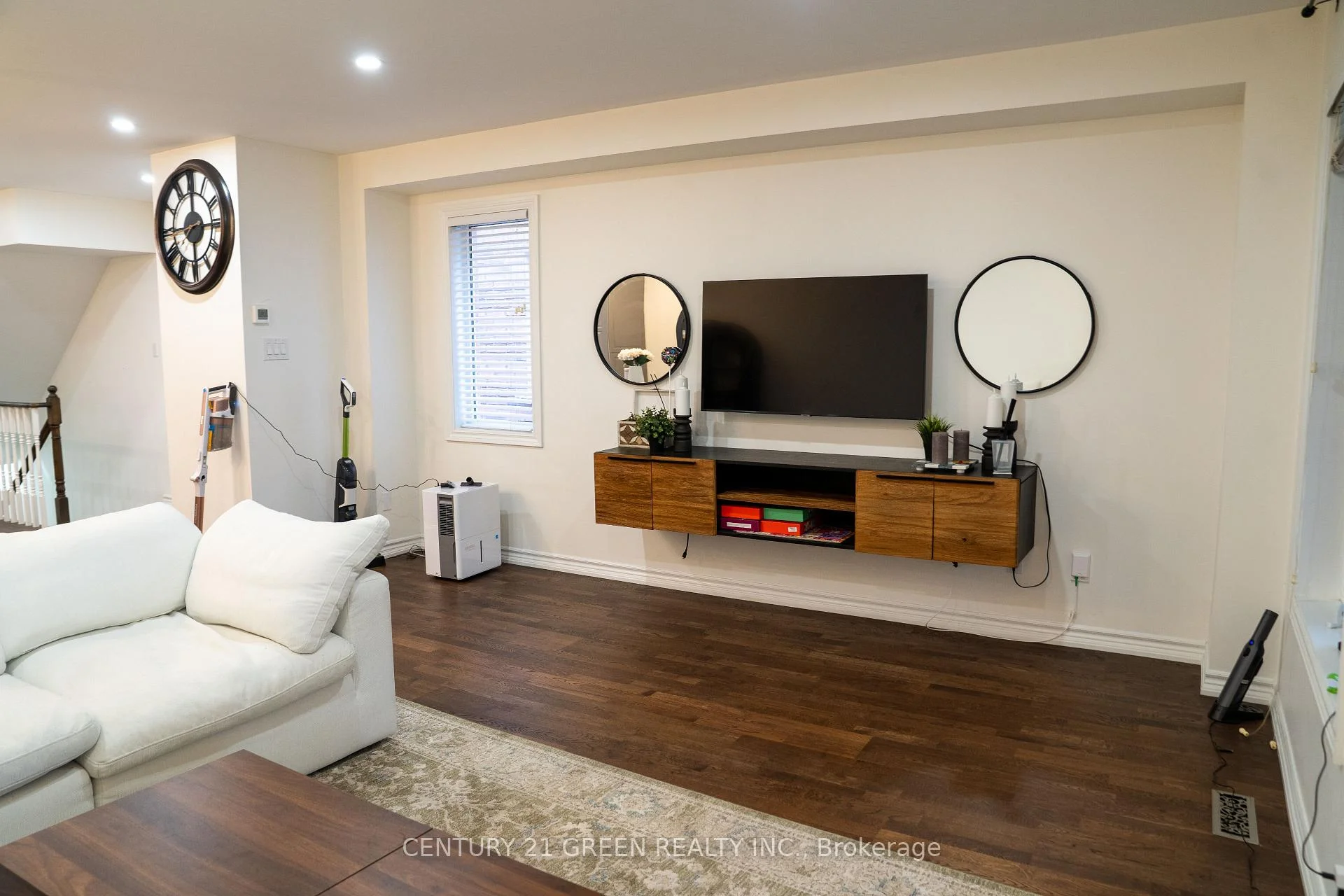 Photo 13 of 72 Grapevine Road, Caledon, Bolton West — HOMEH