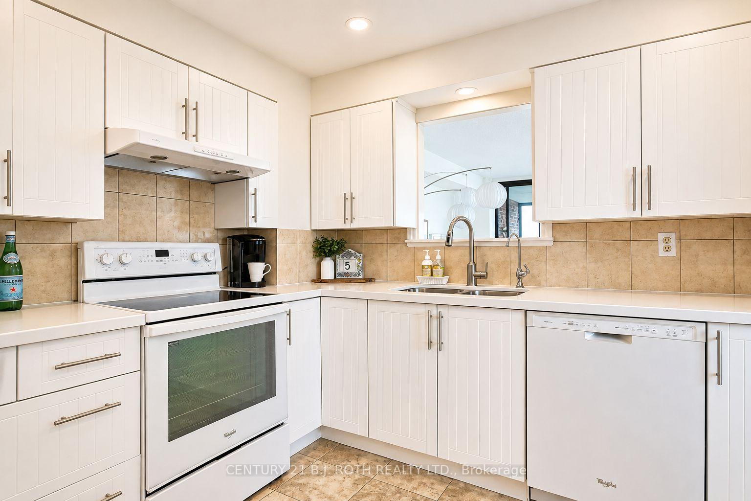 Photo 17 of Unit 508, 181 Collier Street, Barrie, North Shore — HOMEH