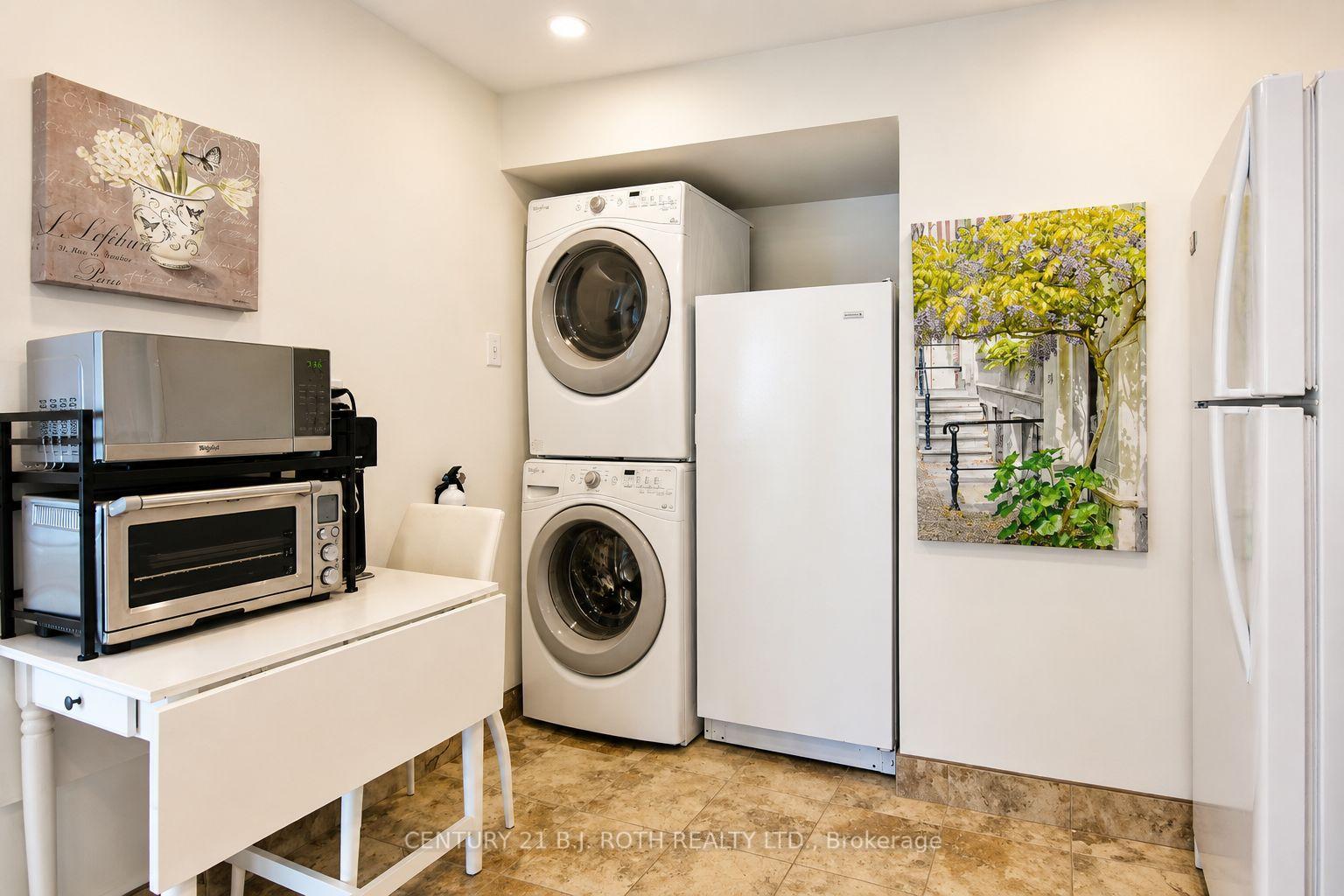 Photo 18 of Unit 508, 181 Collier Street, Barrie, North Shore — HOMEH