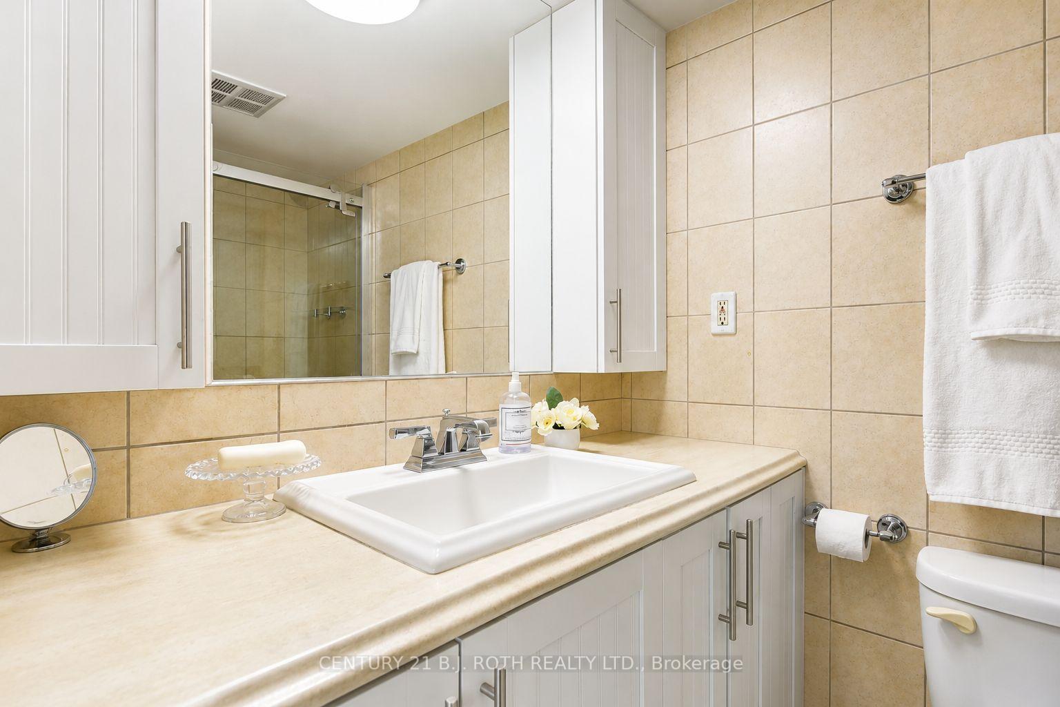 Photo 29 of Unit 508, 181 Collier Street, Barrie, North Shore — HOMEH