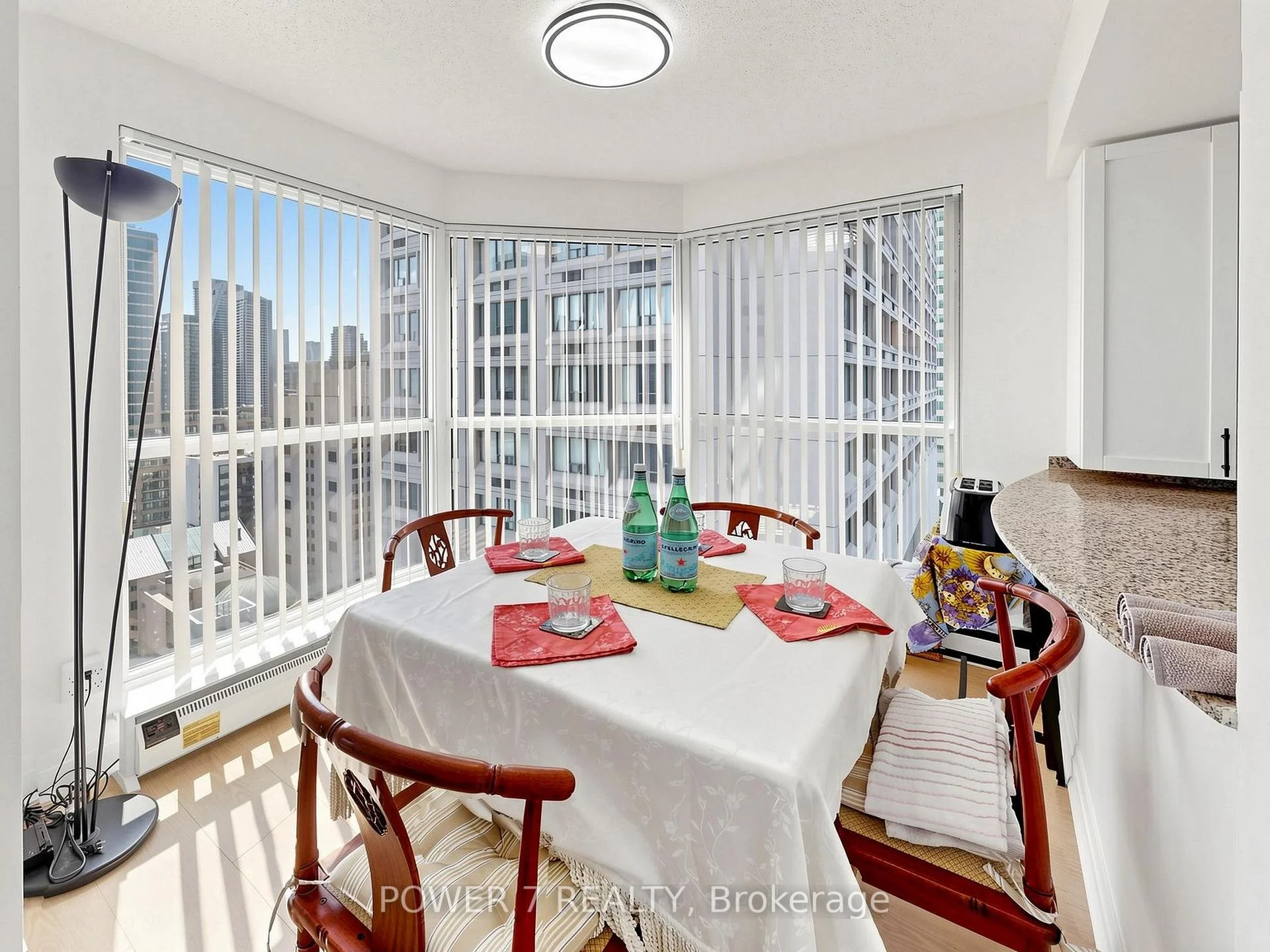 Photo 16 of Unit 2512, 8 Park Road, Toronto, Rosedale-Moore Park — HOMEH