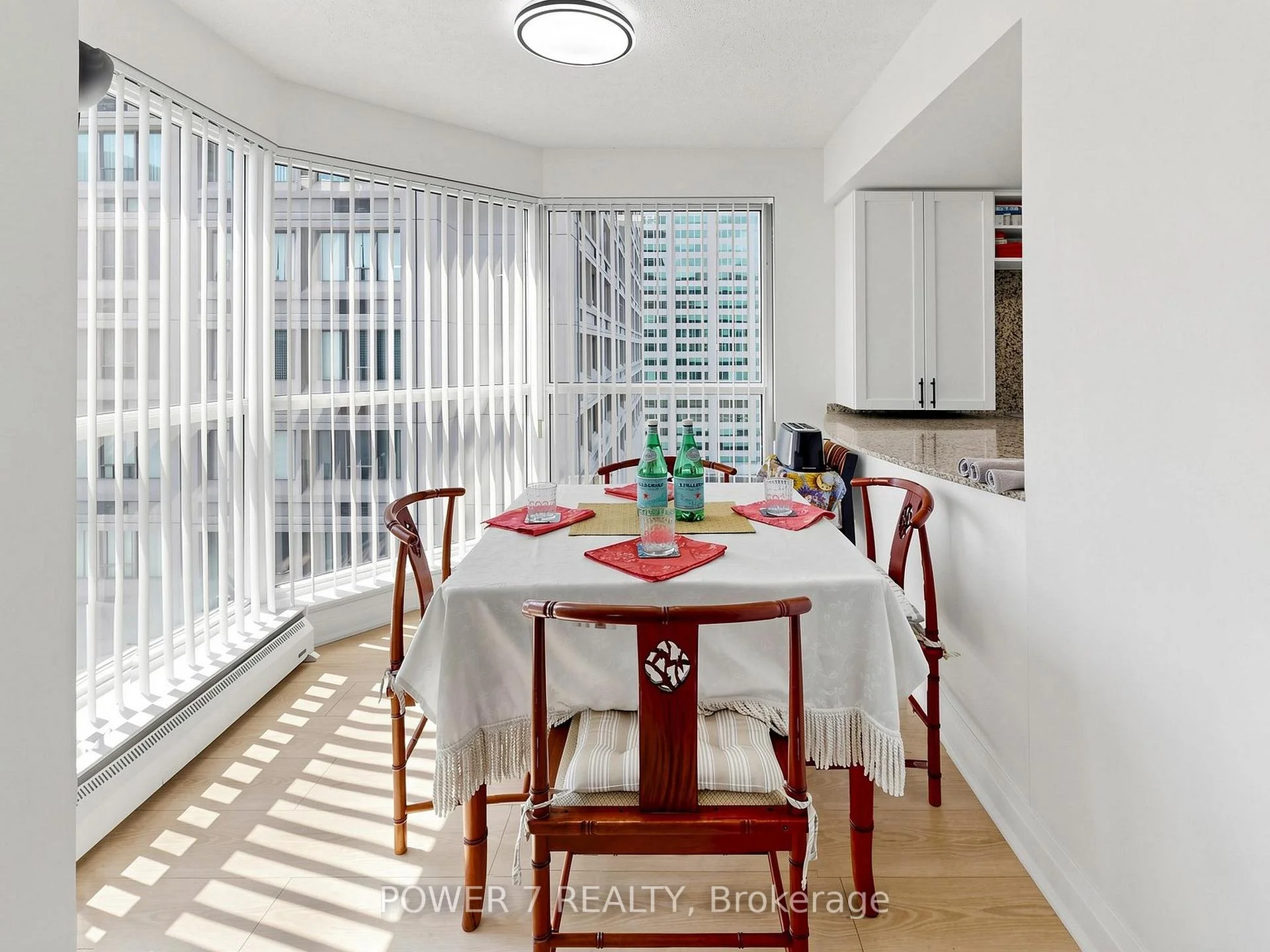 Photo 17 of Unit 2512, 8 Park Road, Toronto, Rosedale-Moore Park — HOMEH