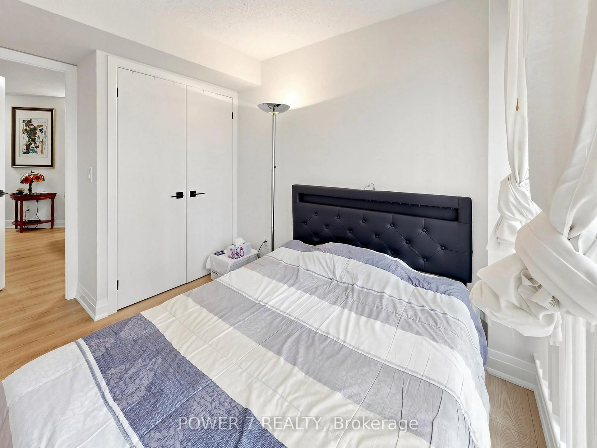 Photo 30 of Unit 2512, 8 Park Road, Toronto, Rosedale-Moore Park — HOMEH