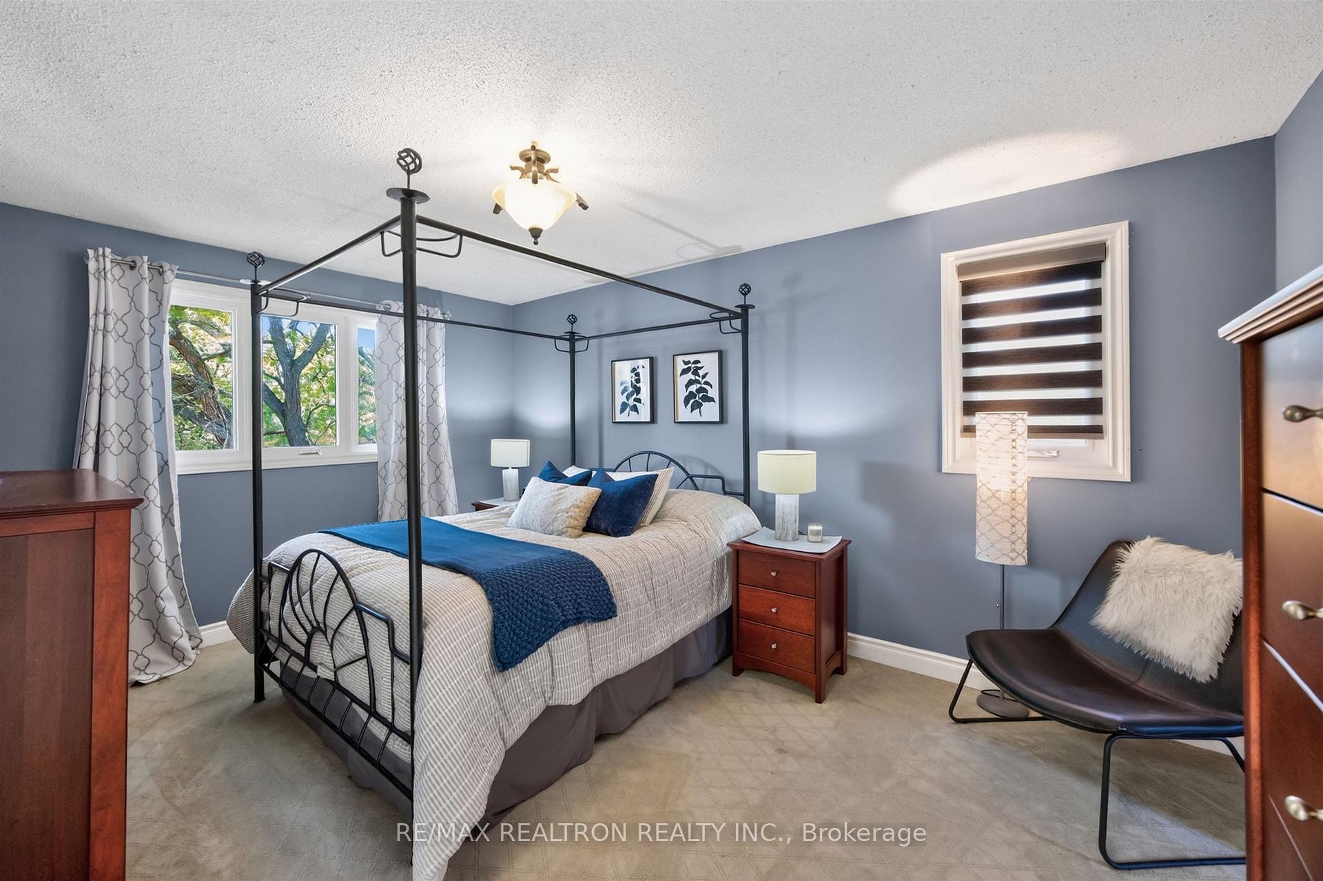 Photo 24 of 47 Maple Way, East Gwillimbury, Sharon — HOMEH