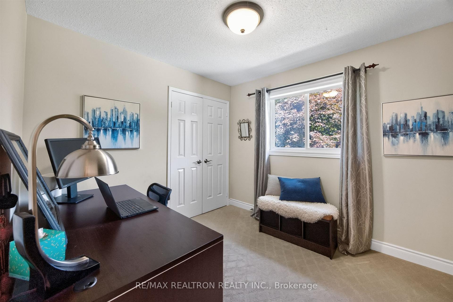 Photo 33 of 47 Maple Way, East Gwillimbury, Sharon — HOMEH