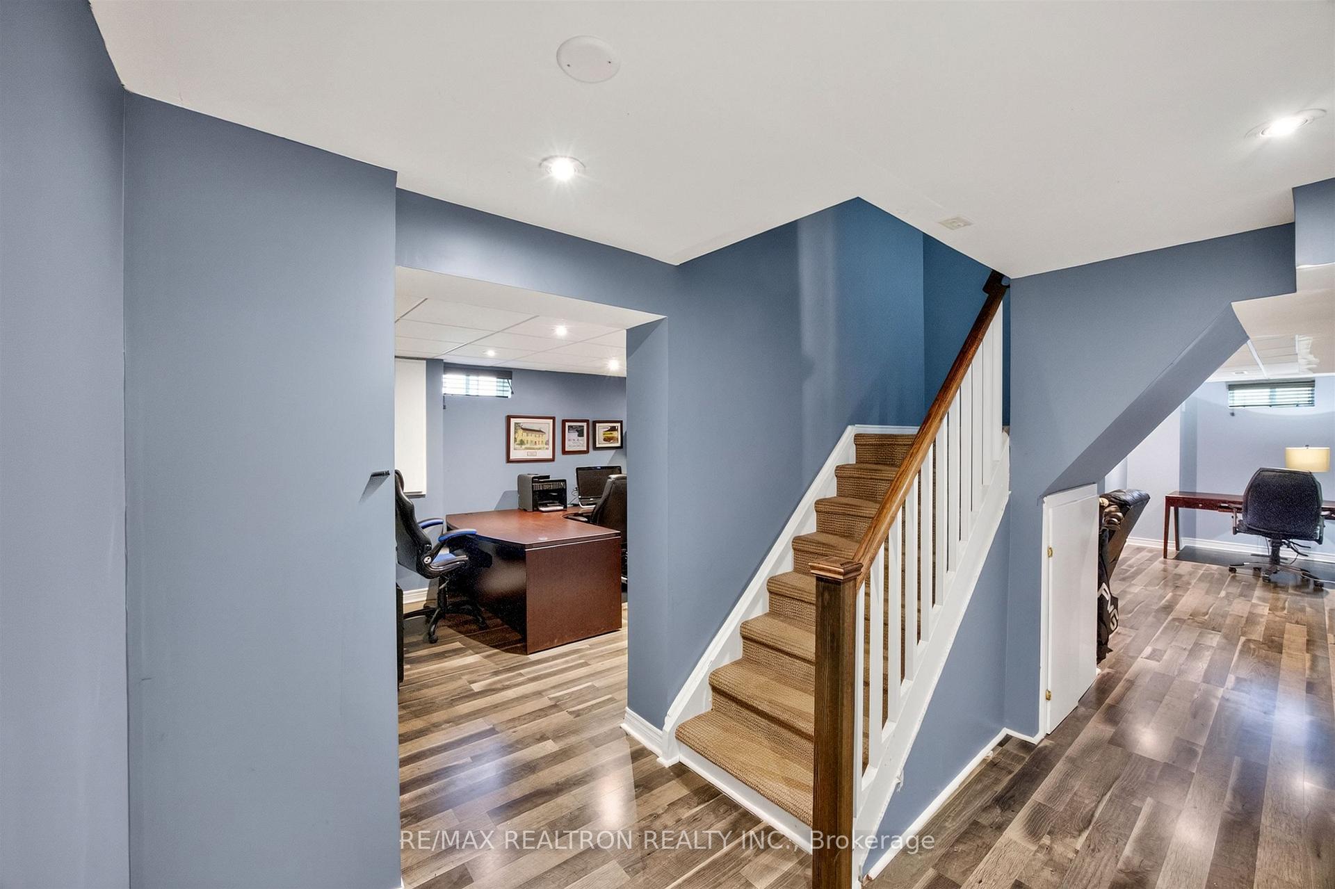 Photo 37 of 47 Maple Way, East Gwillimbury, Sharon — HOMEH