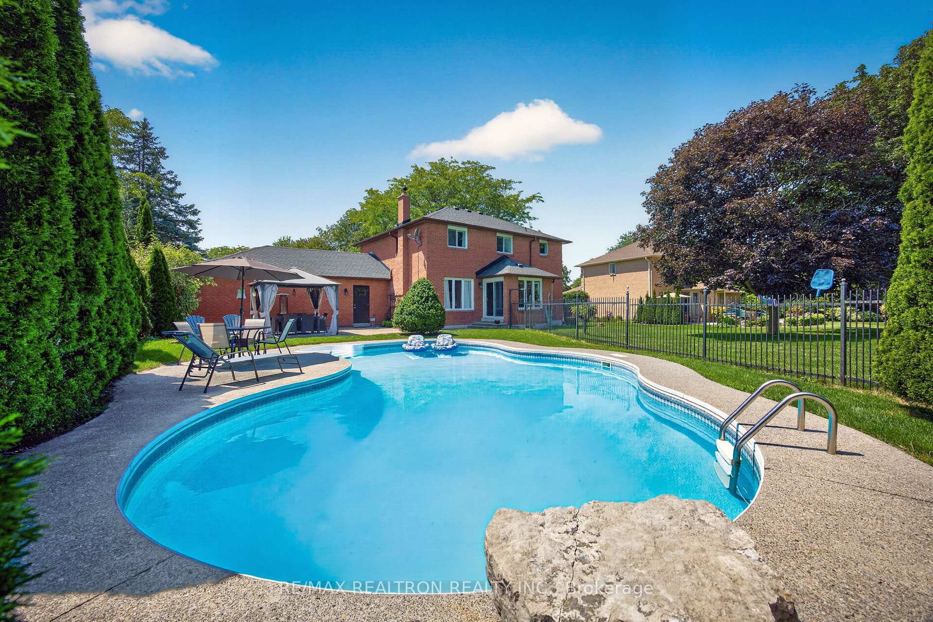 Photo 47 of 47 Maple Way, East Gwillimbury, Sharon — HOMEH