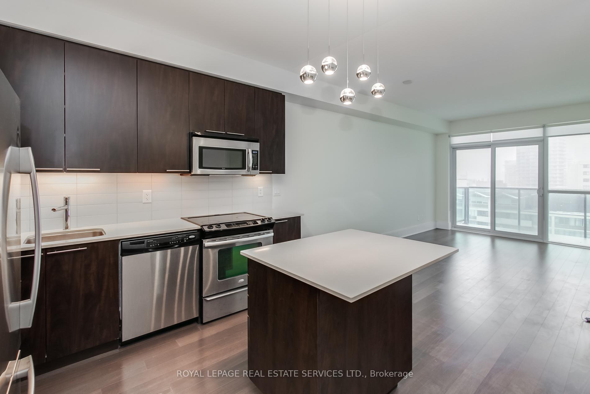 Photo 3 of Unit 1408, 25 Broadway Avenue, Toronto, Mount Pleasant West — HOMEH