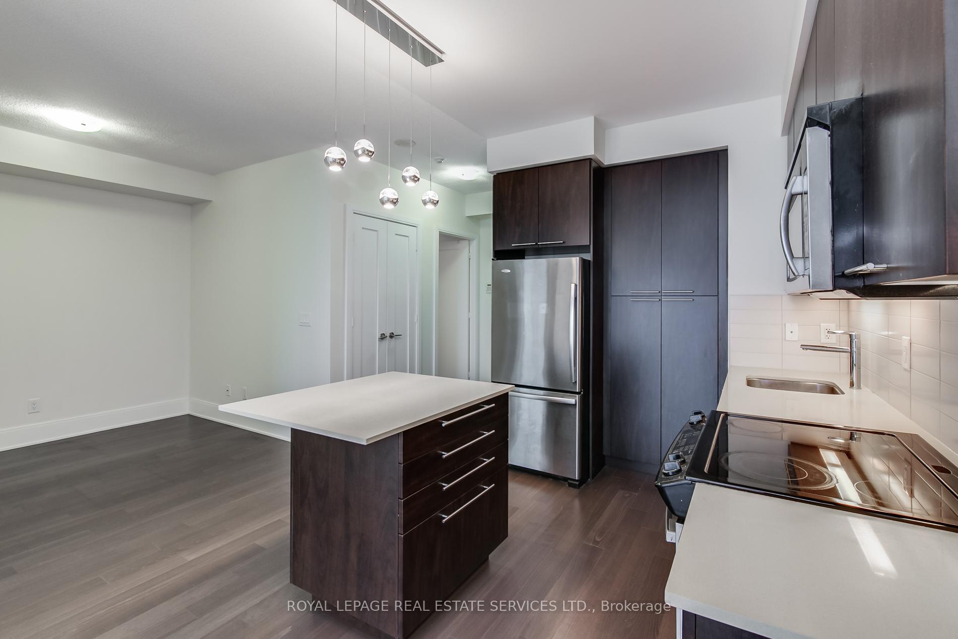 Photo 6 of Unit 1408, 25 Broadway Avenue, Toronto, Mount Pleasant West — HOMEH