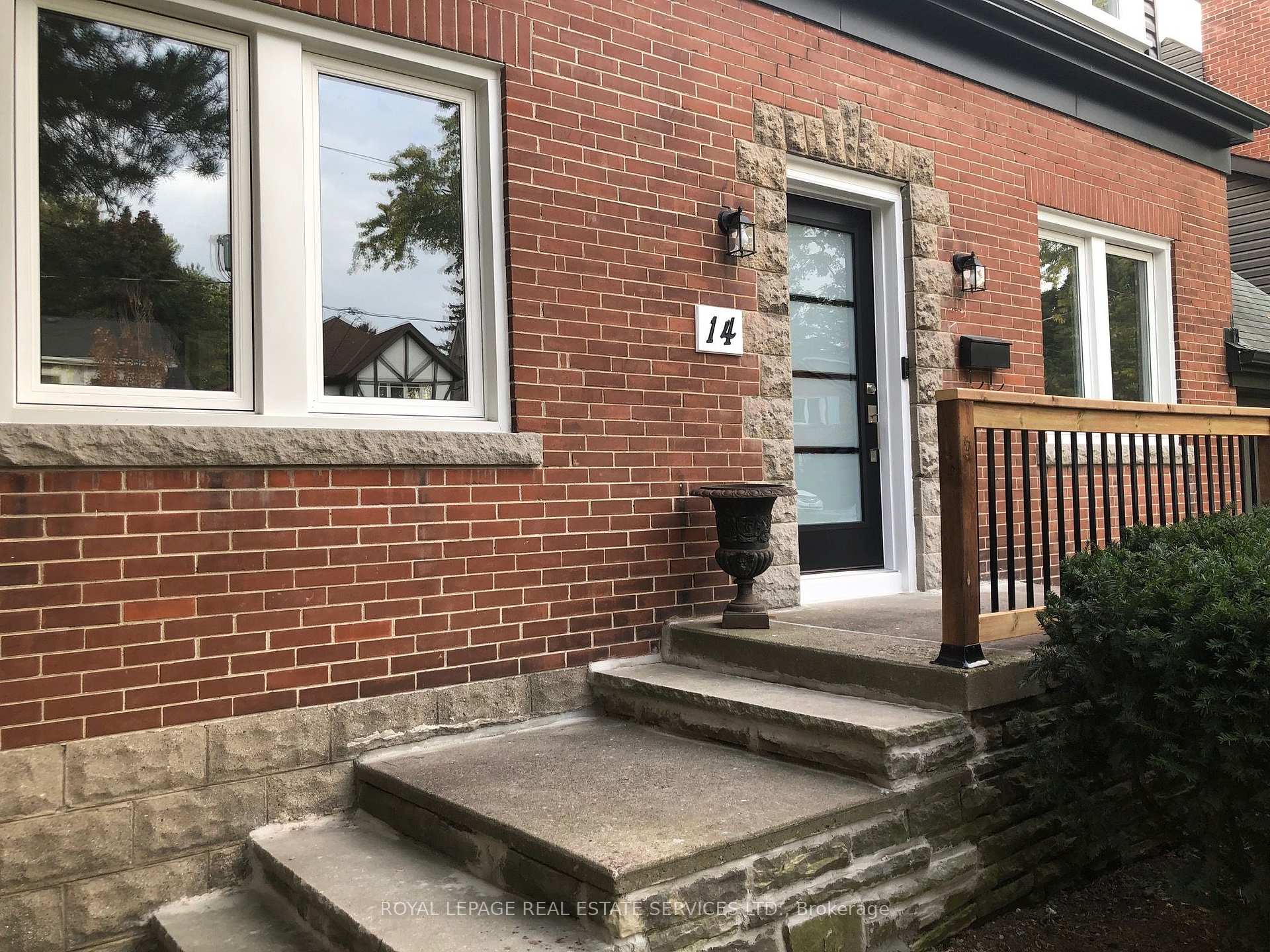 Photo 2 of 14 Avonhurst Road, Etobicoke, Islington-City Centre West — HOMEH