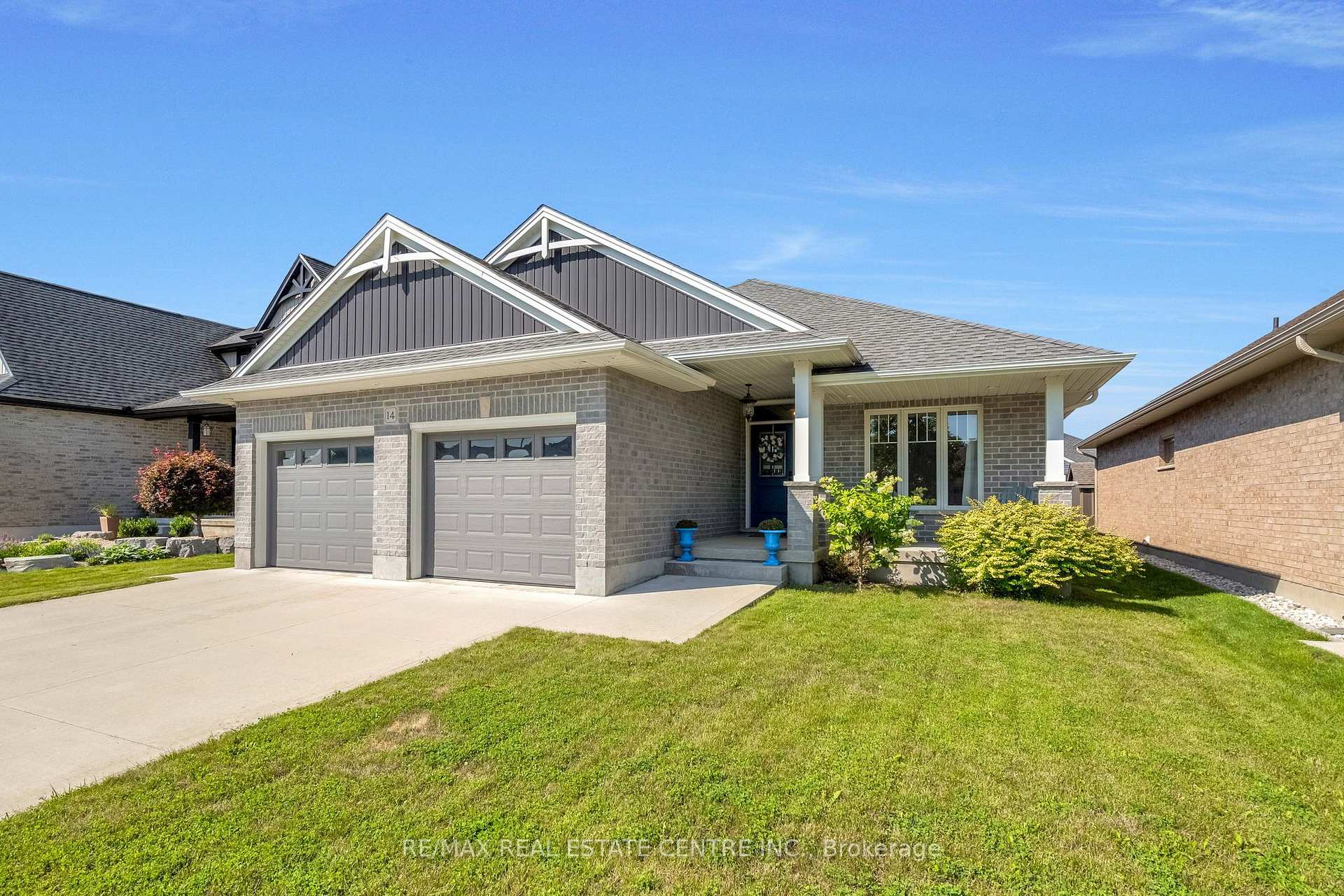 Photo 1 of 14 St Andrews Drive, St. Thomas — HOMEH