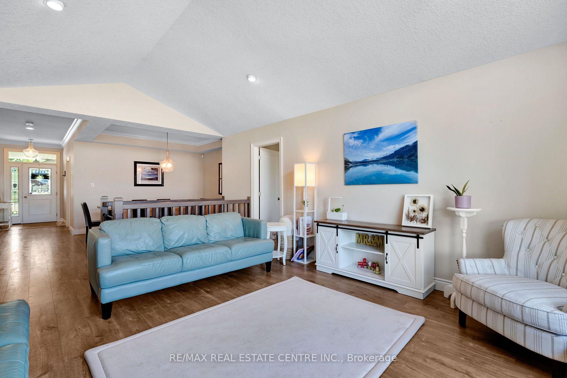 Photo 10 of 14 St Andrews Drive, St. Thomas — HOMEH