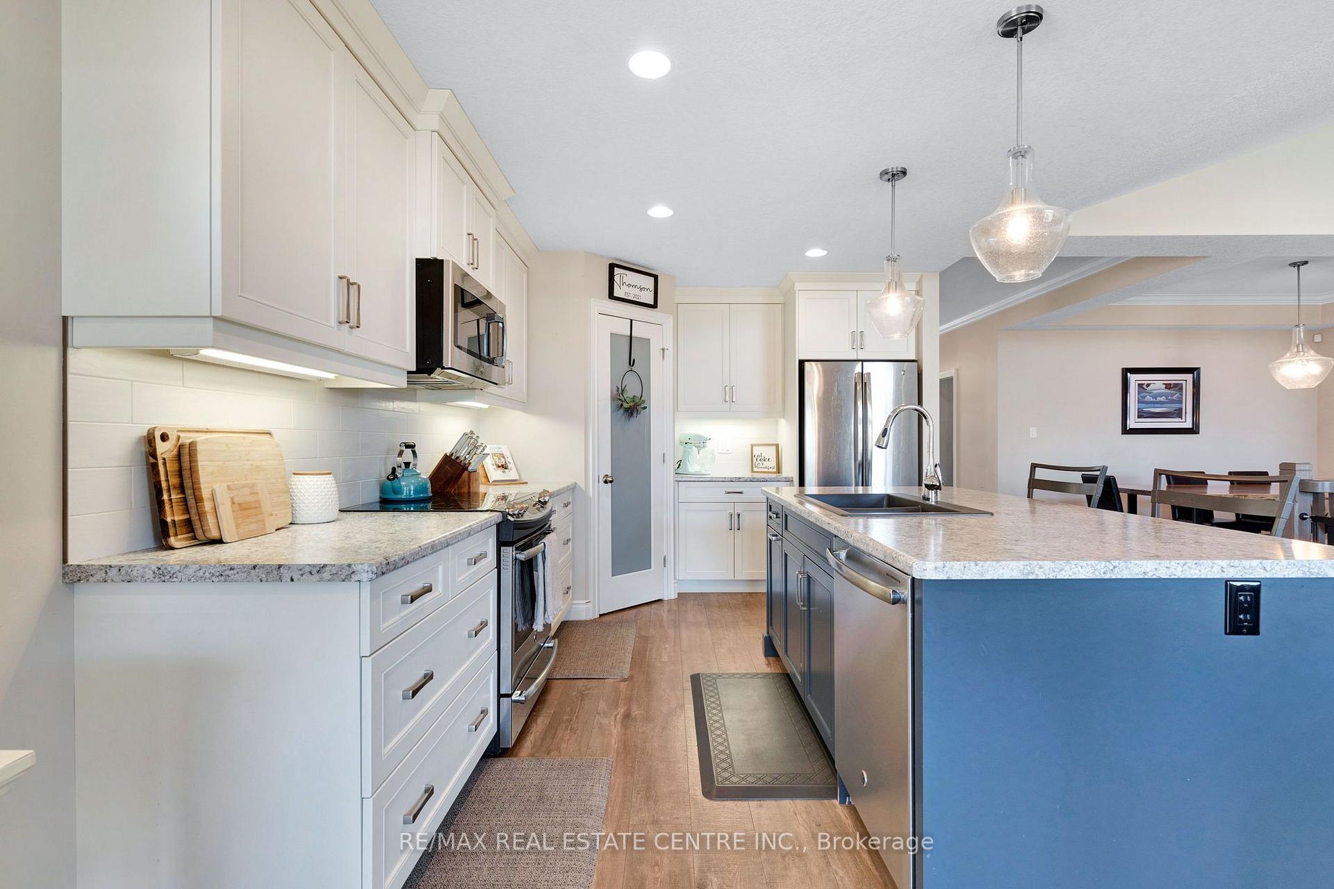 Photo 16 of 14 St Andrews Drive, St. Thomas — HOMEH