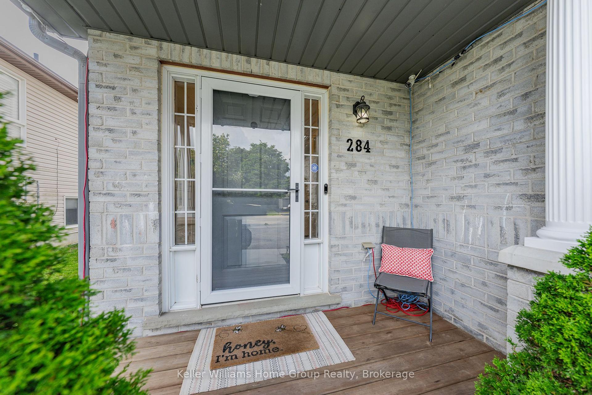 Photo 3 of 284 Millburn Boulevard, Centre Wellington, Fergus — HOMEH