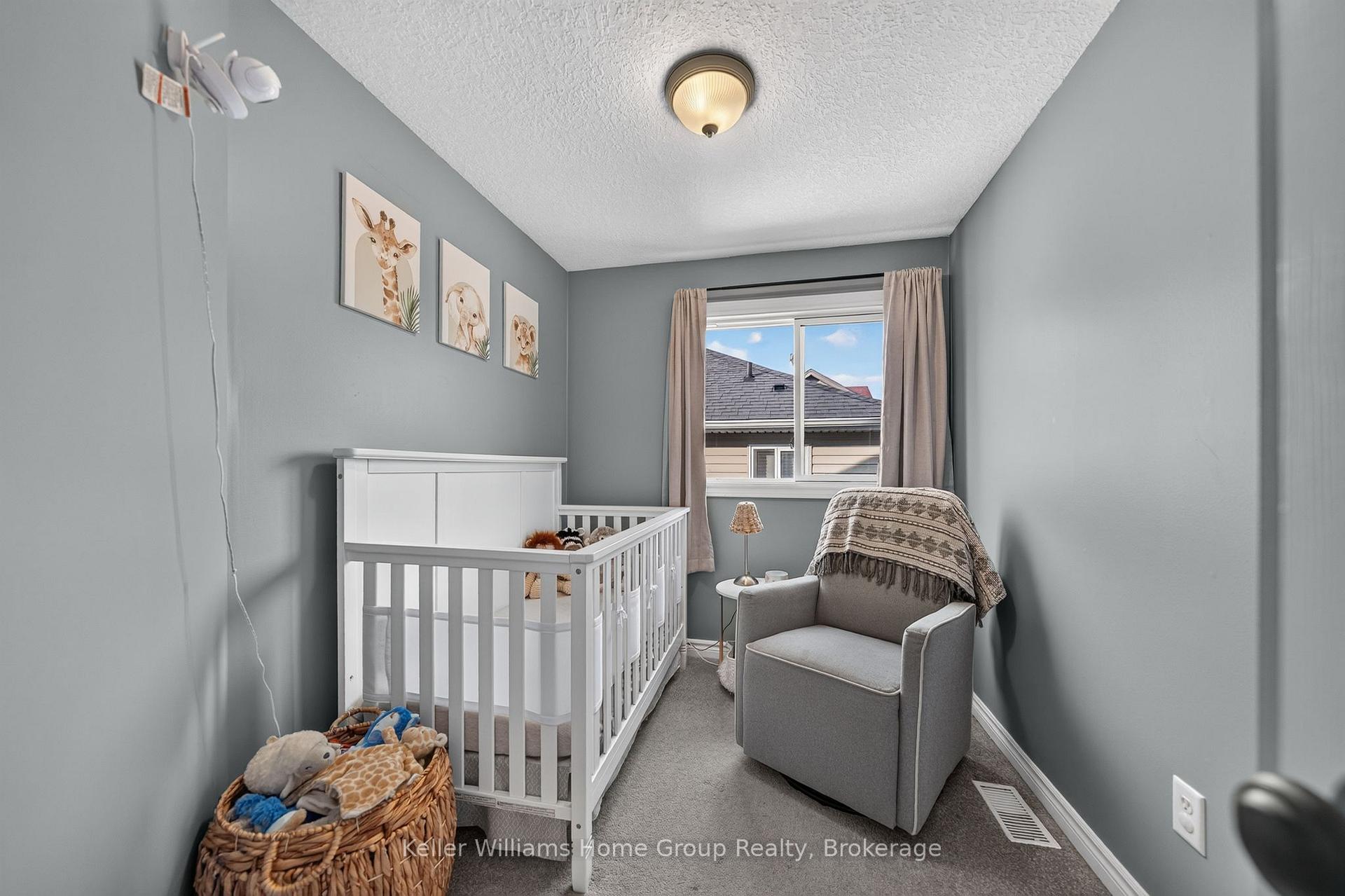 Photo 28 of 284 Millburn Boulevard, Centre Wellington, Fergus — HOMEH