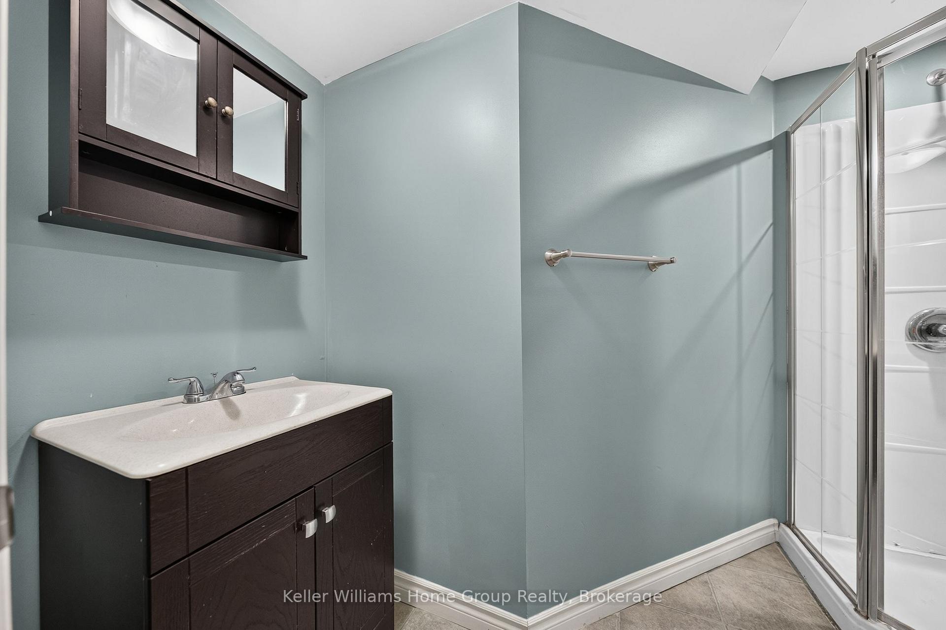 Photo 34 of 284 Millburn Boulevard, Centre Wellington, Fergus — HOMEH