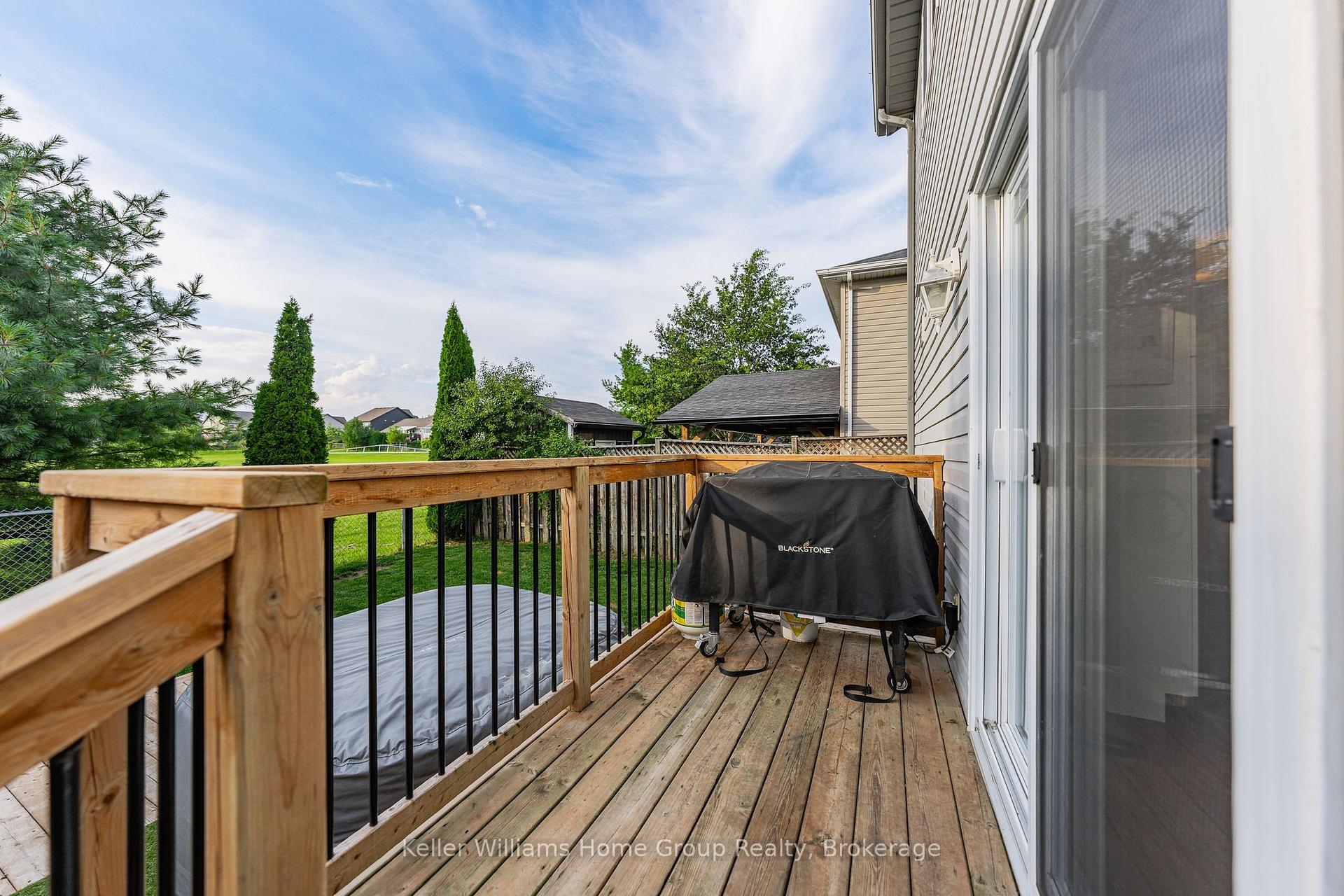 Photo 36 of 284 Millburn Boulevard, Centre Wellington, Fergus — HOMEH