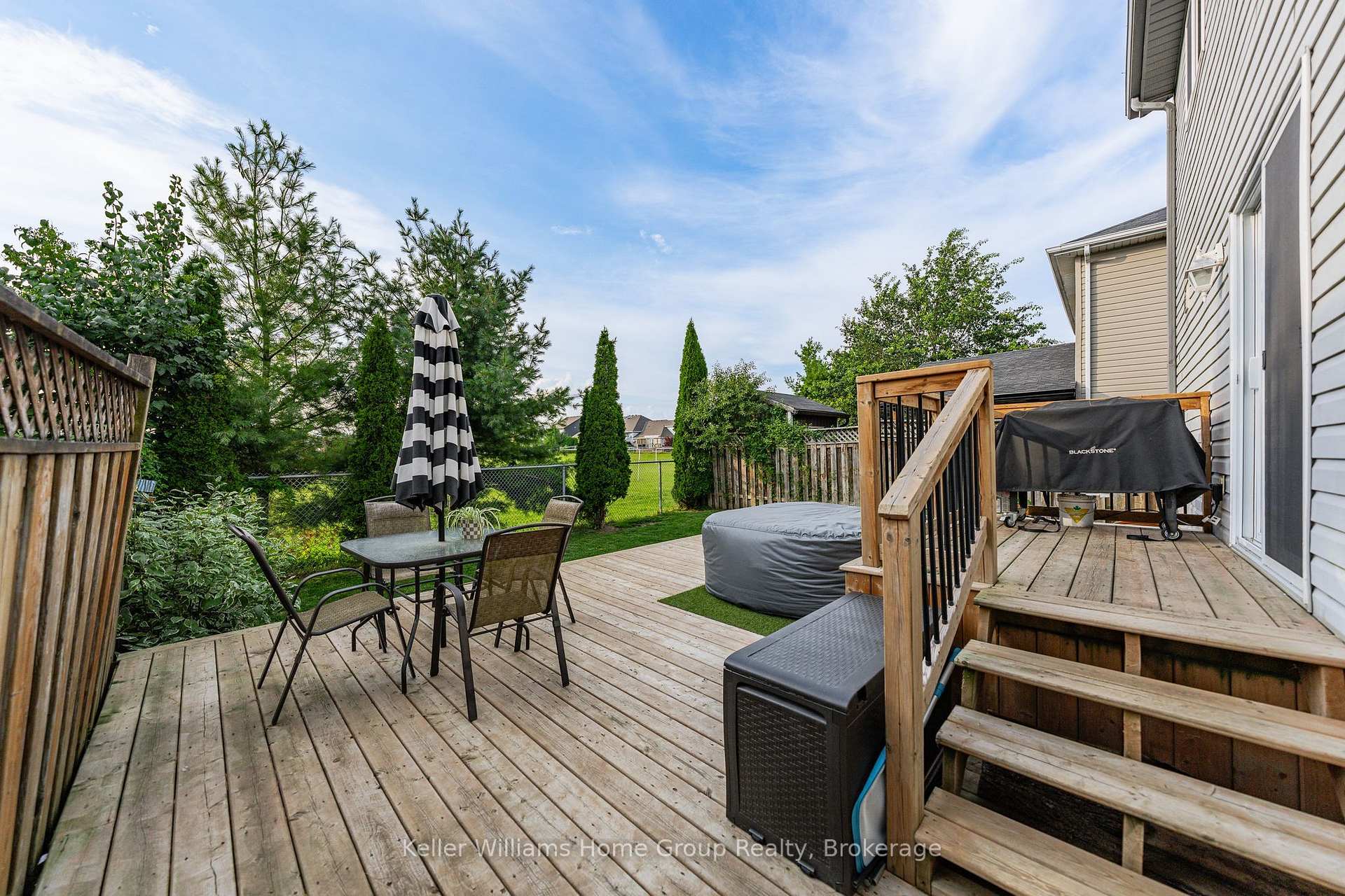Photo 38 of 284 Millburn Boulevard, Centre Wellington, Fergus — HOMEH