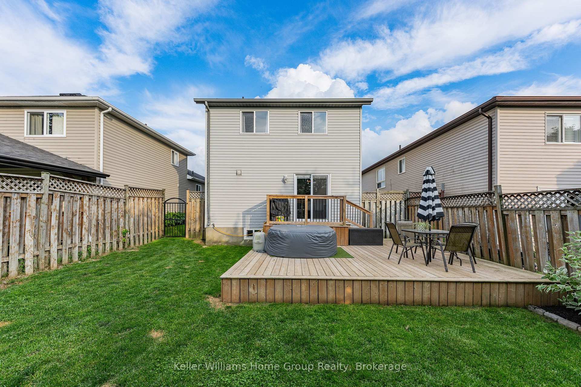 Photo 41 of 284 Millburn Boulevard, Centre Wellington, Fergus — HOMEH