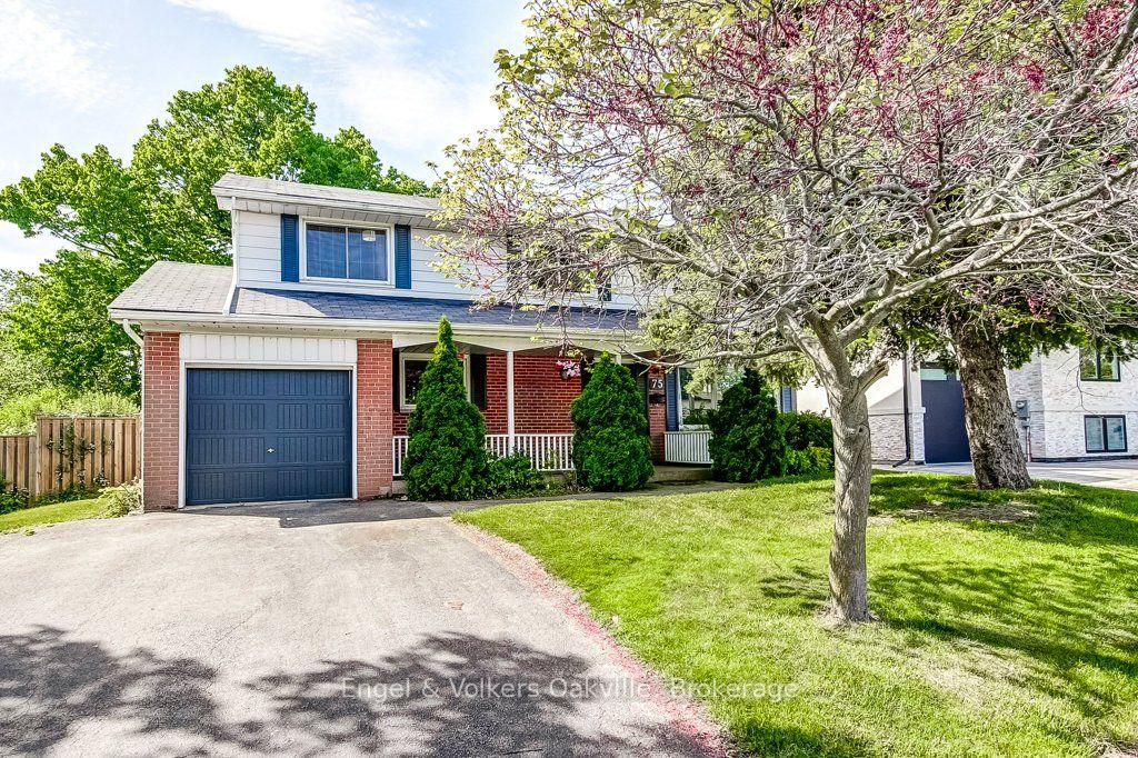 Photo 2 of 75 Ridge Drive, Oakville, College Park — HOMEH