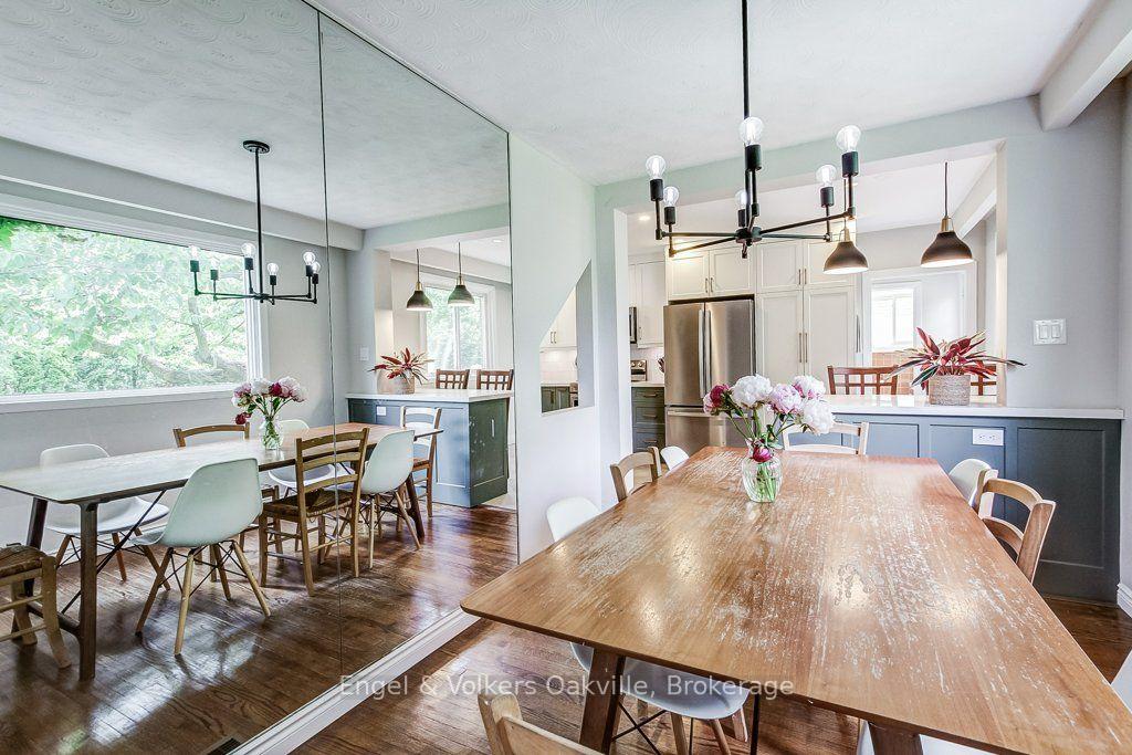 Photo 12 of 75 Ridge Drive, Oakville, College Park — HOMEH