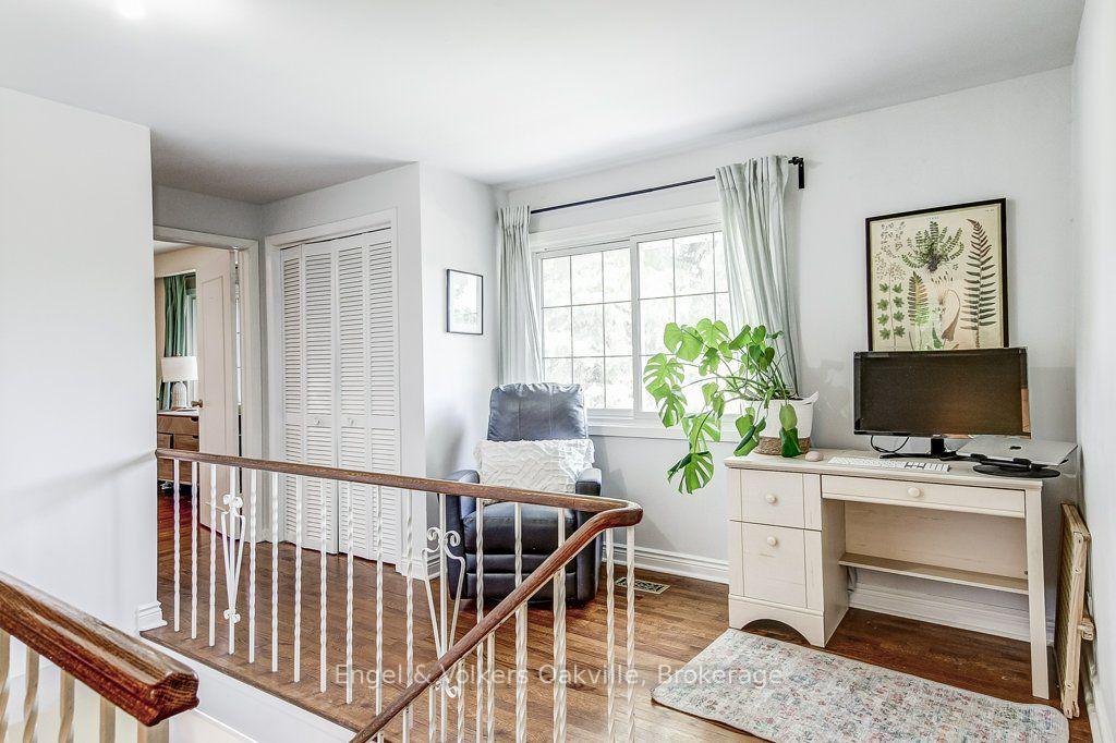Photo 24 of 75 Ridge Drive, Oakville, College Park — HOMEH