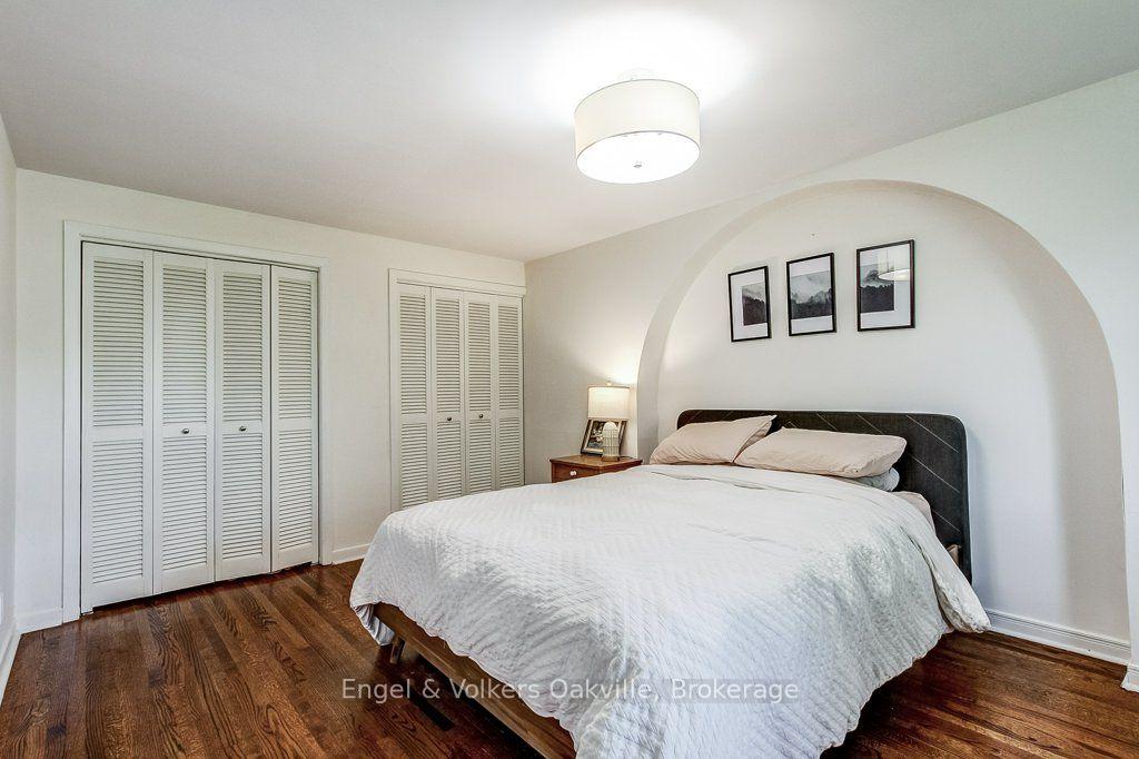 Photo 27 of 75 Ridge Drive, Oakville, College Park — HOMEH