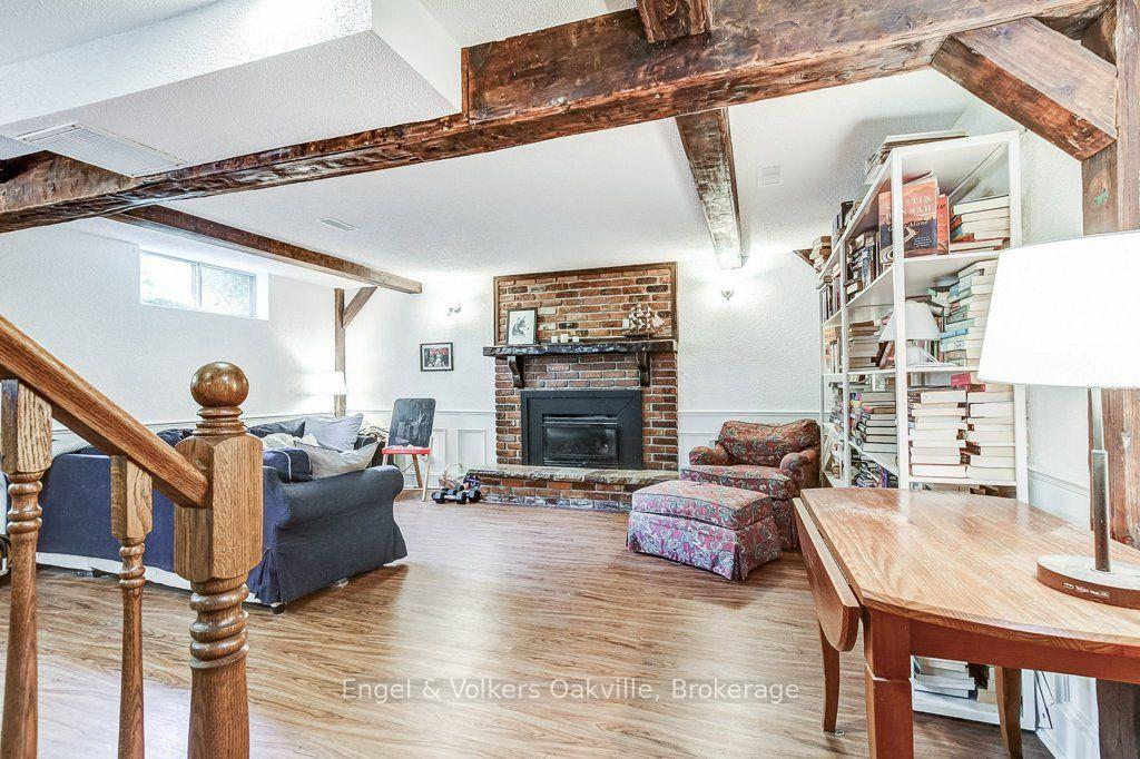 Photo 38 of 75 Ridge Drive, Oakville, College Park — HOMEH