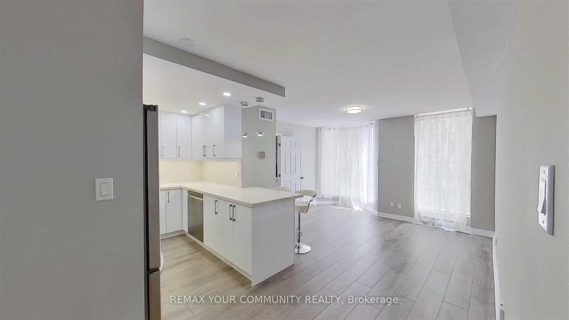 Photo 4 of Unit 1601, 55 Centre Avenue, Toronto, Bay Street Corridor — HOMEH