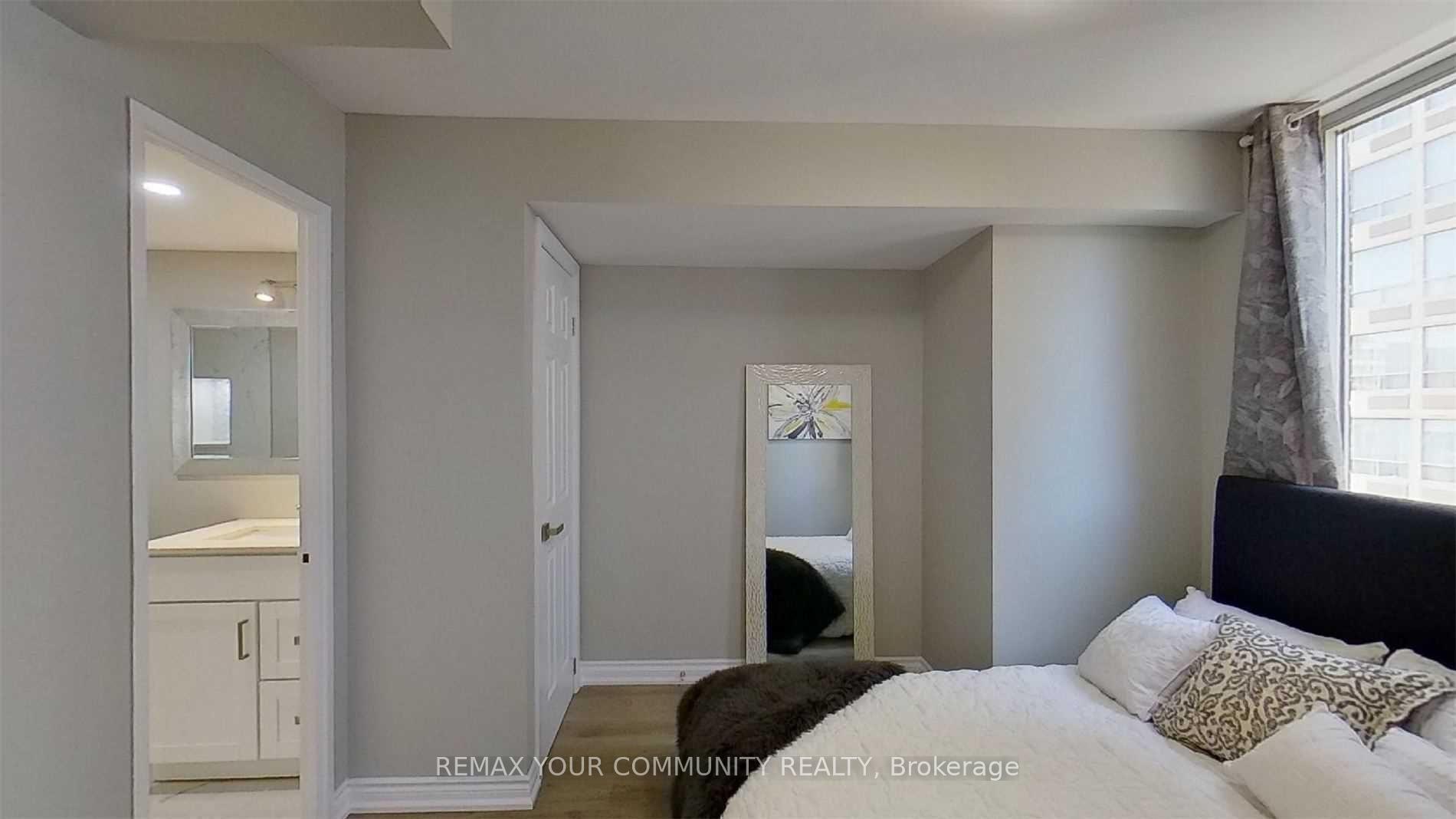 Photo 8 of Unit 1601, 55 Centre Avenue, Toronto, Bay Street Corridor — HOMEH
