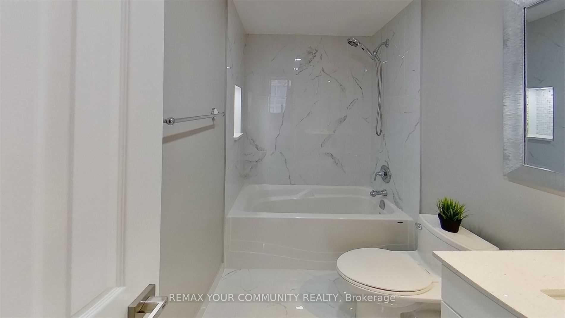 Photo 13 of Unit 1601, 55 Centre Avenue, Toronto, Bay Street Corridor — HOMEH