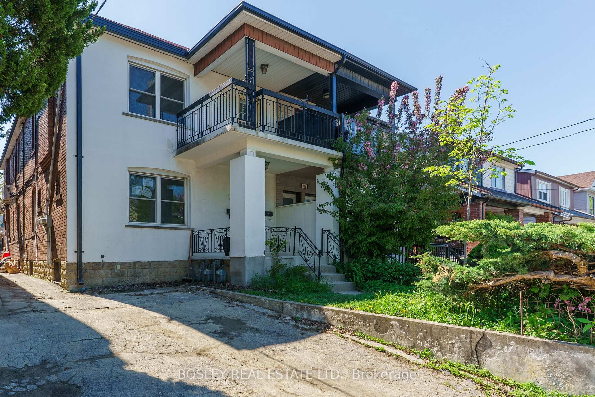 Photo 4 of Unit 1, 210 Westmount Avenue, Toronto, Oakwood Village — HOMEH