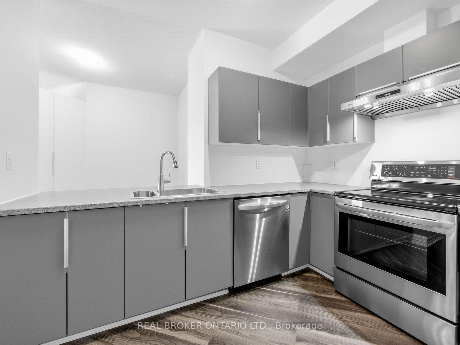 Photo 6 of Unit 1011, 135 James Street S, Hamilton, Corktown — HOMEH
