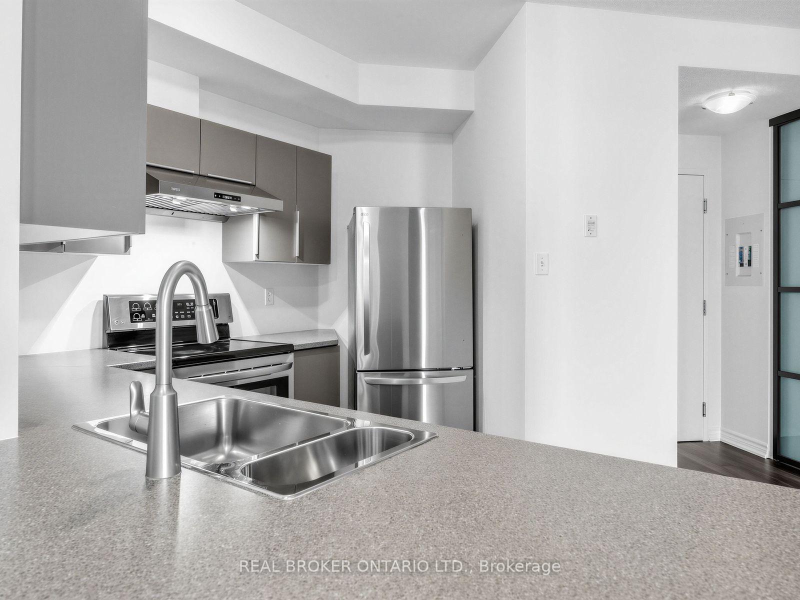 Photo 7 of Unit 1011, 135 James Street S, Hamilton, Corktown — HOMEH