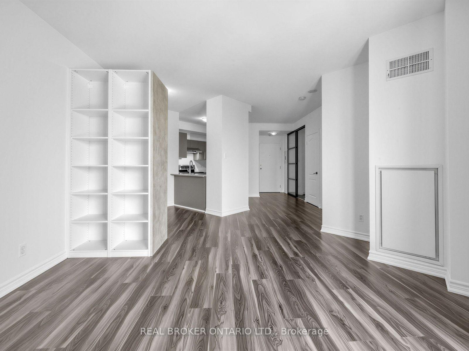 Photo 12 of Unit 1011, 135 James Street S, Hamilton, Corktown — HOMEH